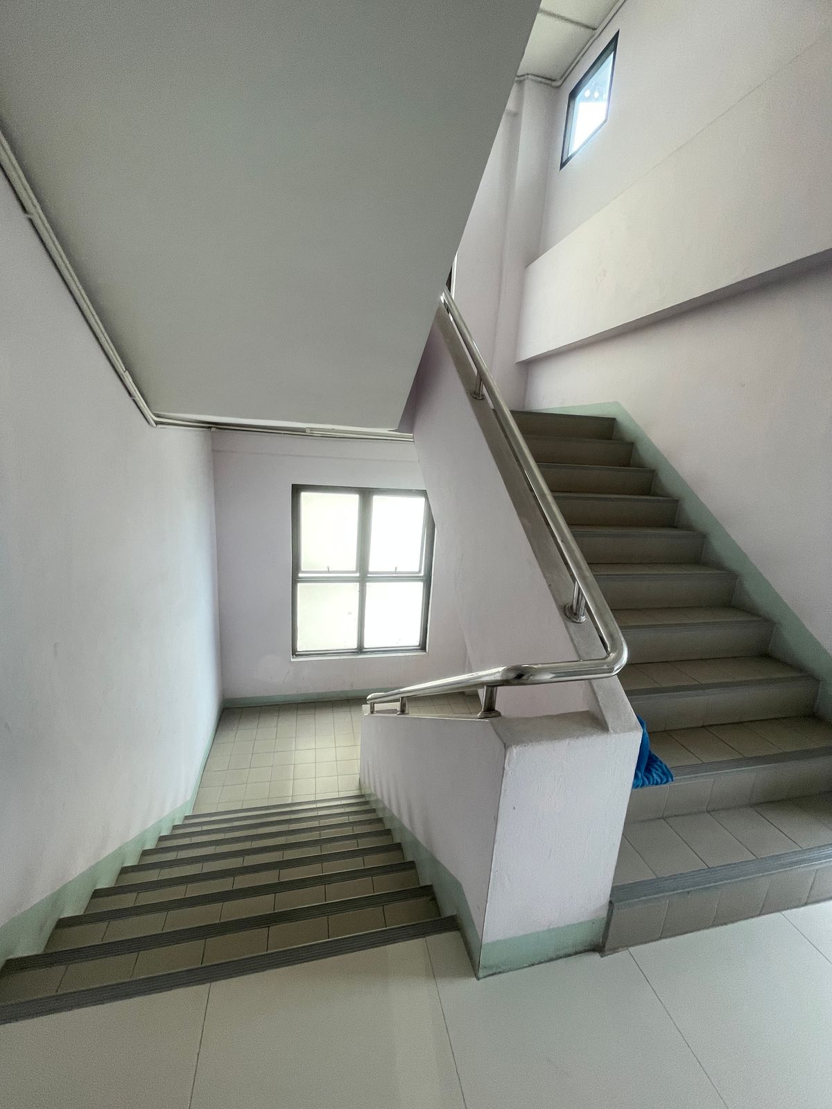 ขายโฮมออฟฟิศบางนา แบริ่ง ลาซาล : ็ขายตึก 5 ชั้น ราคาดี ทำเลดีมาก ใกล้สุวรรณภูมิ เดินทางสะดวก ปรับเป็นโรงแรม คาเฟ่ ร้านอาหาร ได้