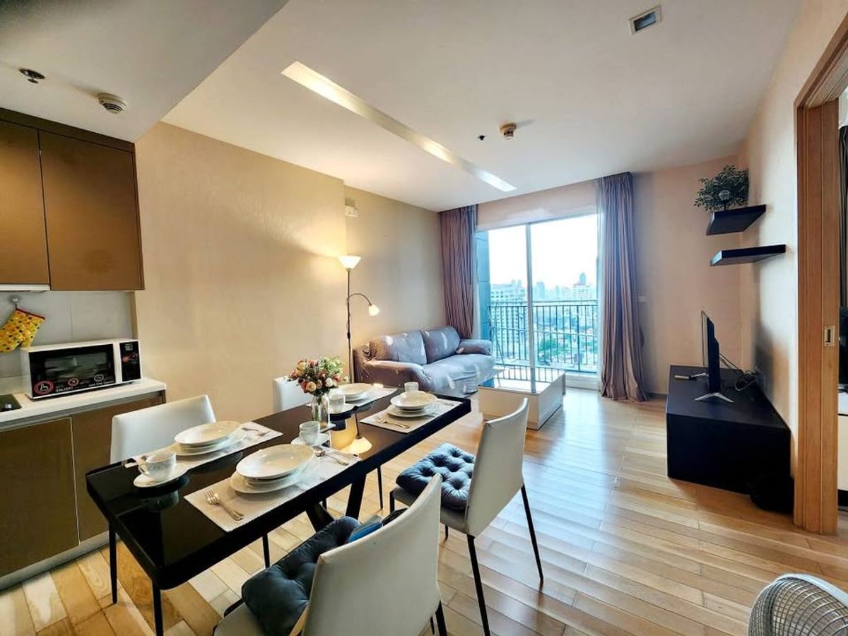 ให้เช่าคอนโดสุขุมวิท อโศก ทองหล่อ : ให้เช่า Siri at Sukhumvit ราคา 37,000 บาท [NCr250711]