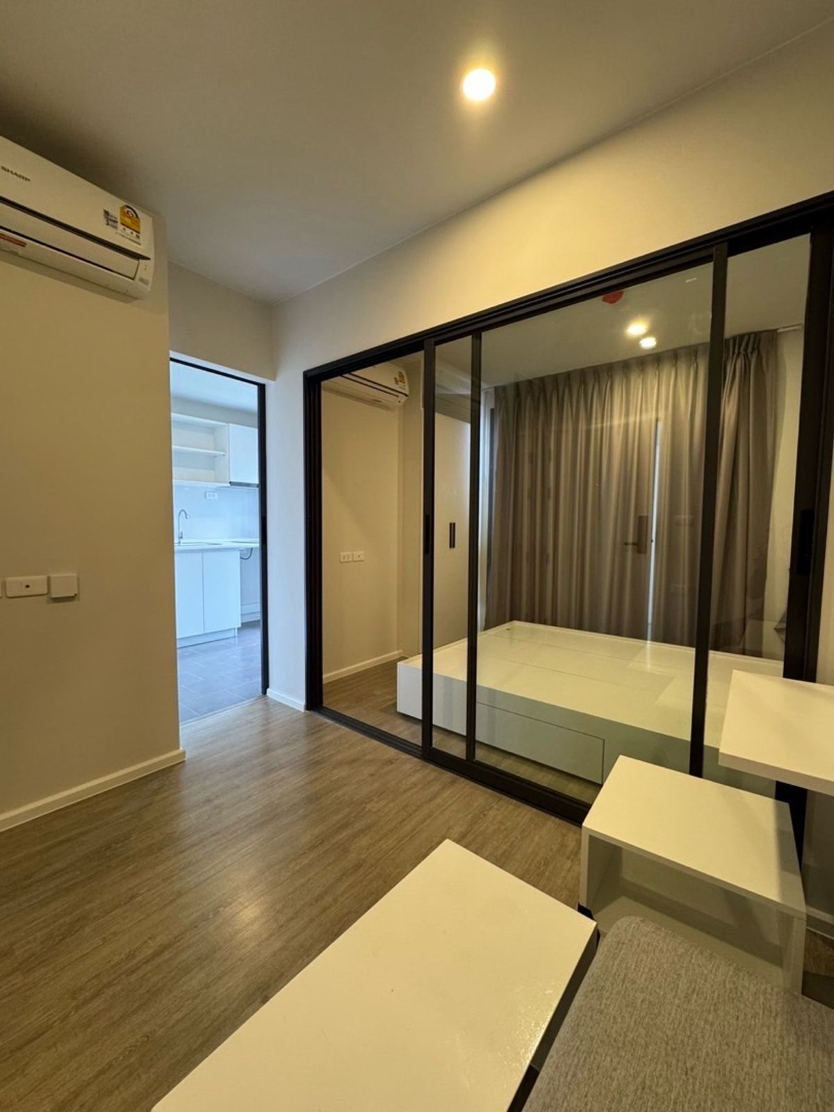 ให้เช่าคอนโดบางนา แบริ่ง ลาซาล : 🔥ปล่อยเช่าด่วนนน🔥
คอนโด บลู สุขุมวิท 105   
blue Sukhumvit 105 ลาซาล 57
( ใกล้ MRT ศรีลาซาล / BTS แบริ่ง )
…ห้องใหม่ พร้อมเข้าอยู่ (ห้องยังไม่เคยเข้าอยู่ ใหม่กริบ)