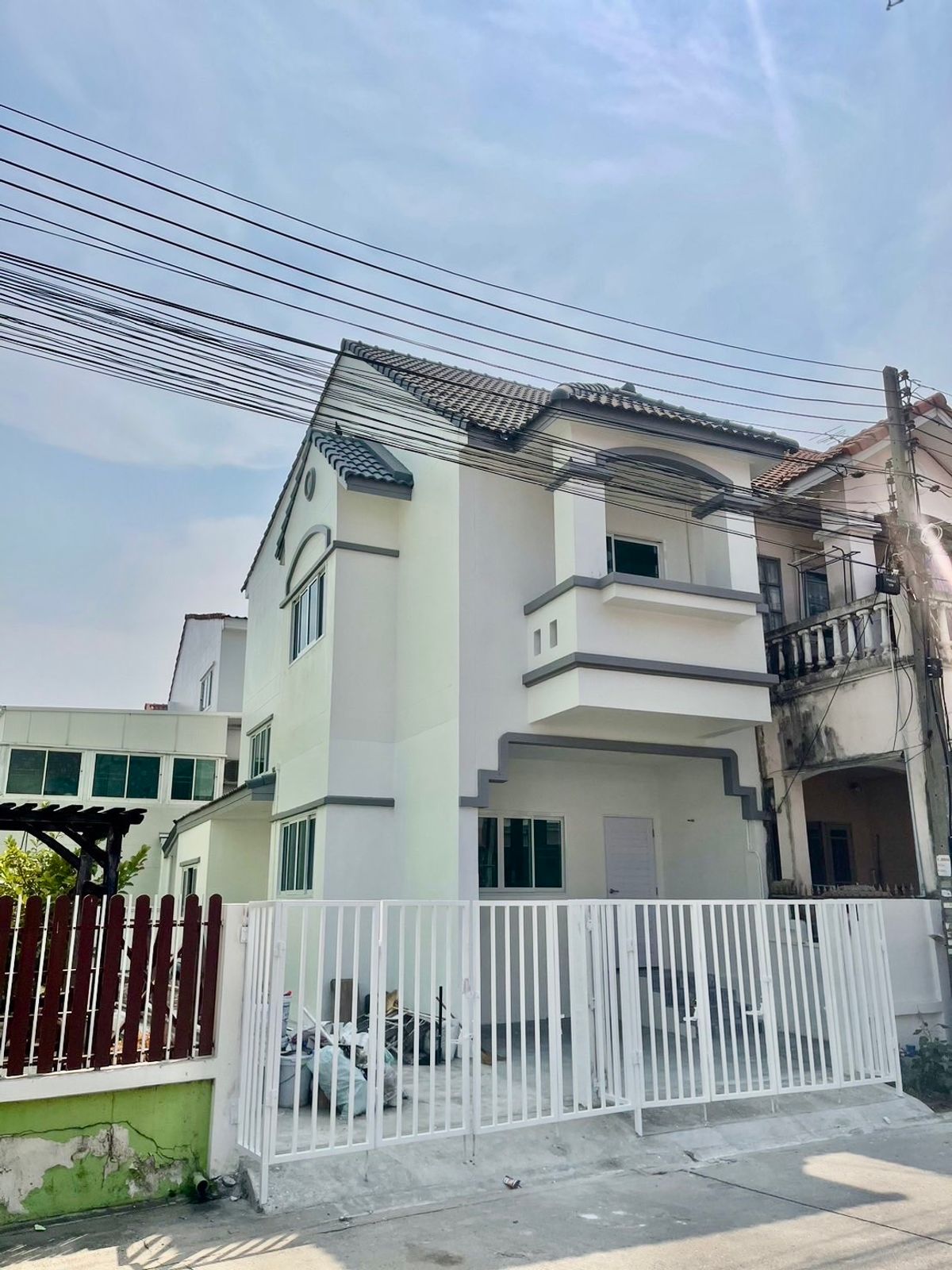 ขายทาวน์โฮมปทุมธานี รังสิต ธรรมศาสตร์ : 🏡 ขายทาวน์โฮมหลังมุม รีโนเวทใหม่! หมู่บ้านศุภาวัฒน์ ทำเลดี ซอยวัดศาลเจ้า ปทุมธานี ✨