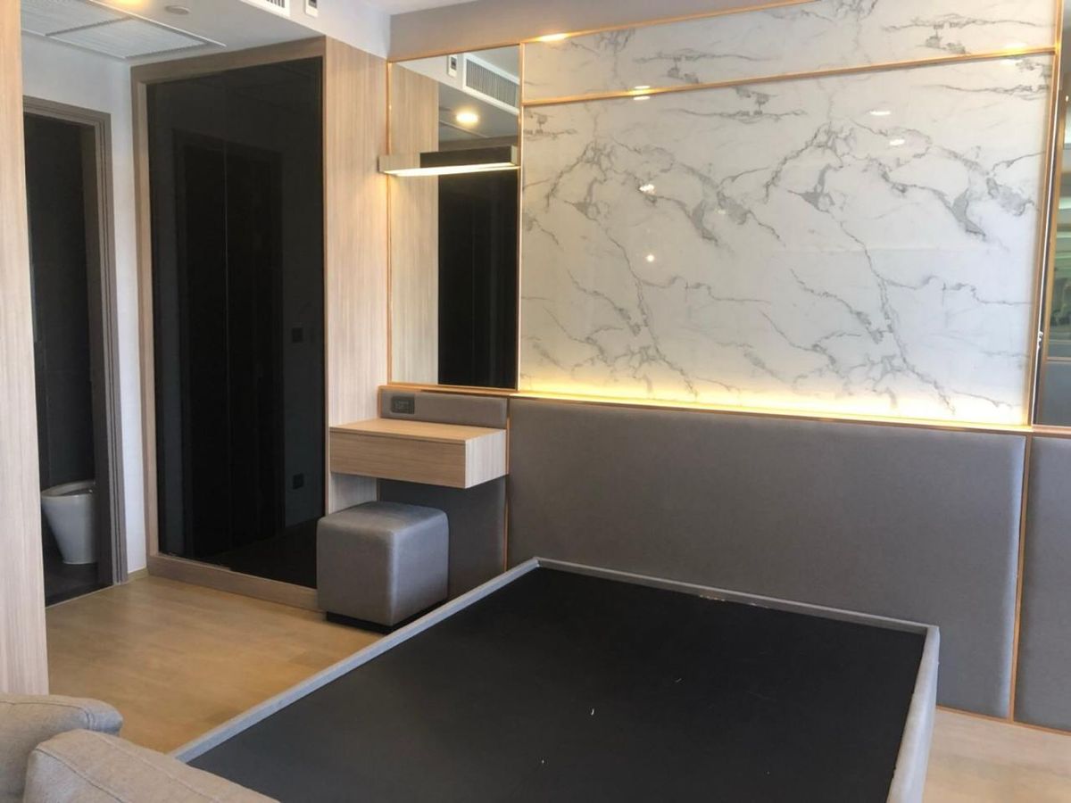 CondoSiam Paragon ,Chulalongkorn,Samyan : Ashton Chula Silom【𝐒𝐄𝐋𝐋 & 𝐑𝐄𝐍𝐓】🔥Luxury minimalist room, premium marble pattern, perfect design, business district city view🔥 Contact Line ID: @hacondo