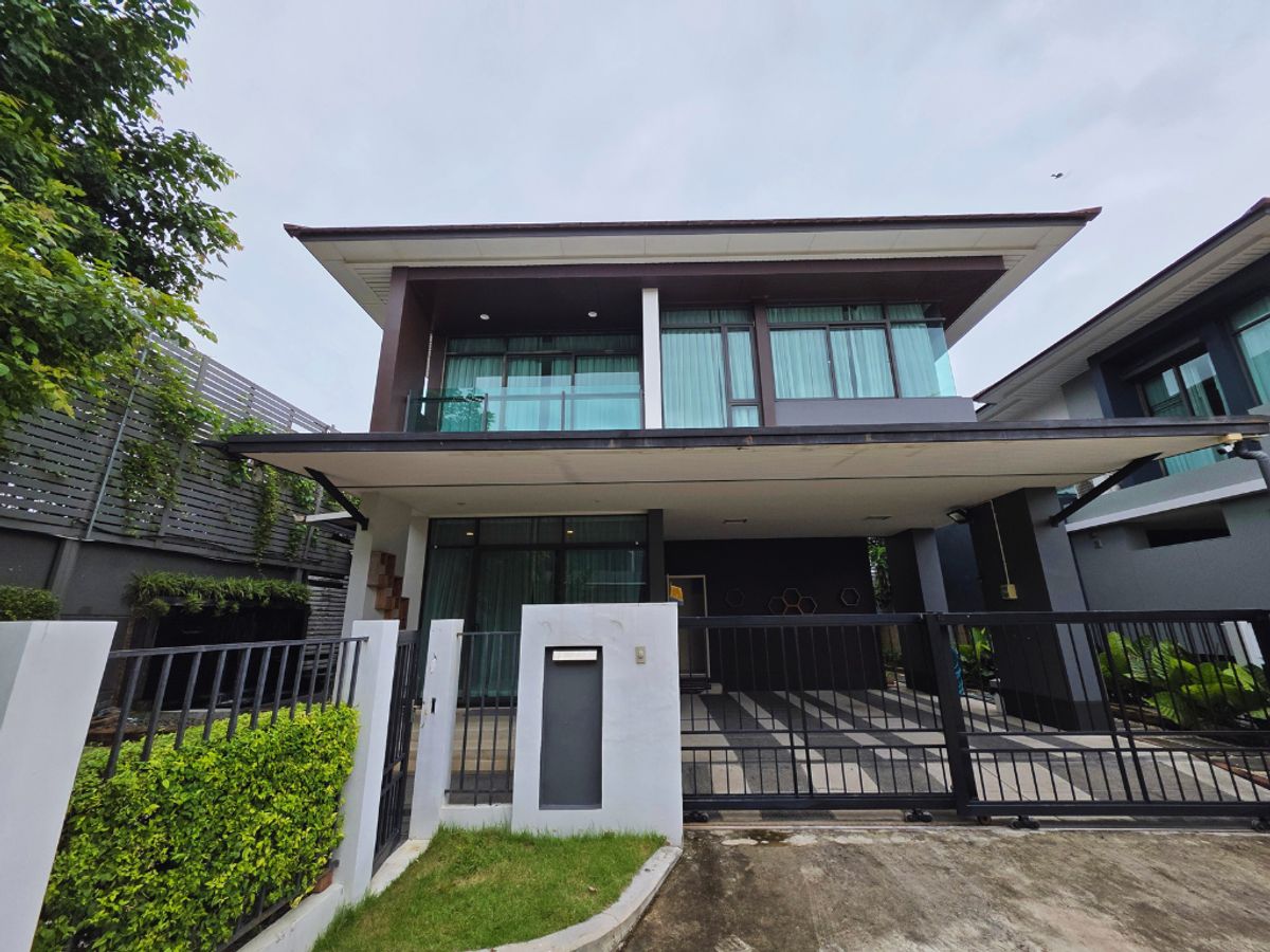 ให้เช่าบ้านพัฒนาการ ศรีนครินทร์ : ให้เช่าบ้านเดี่ยว เศรษฐสิริ กรุงเทพกรีฑา (หลังมุม) | เฟอร์ครบ พร้อมอยู่