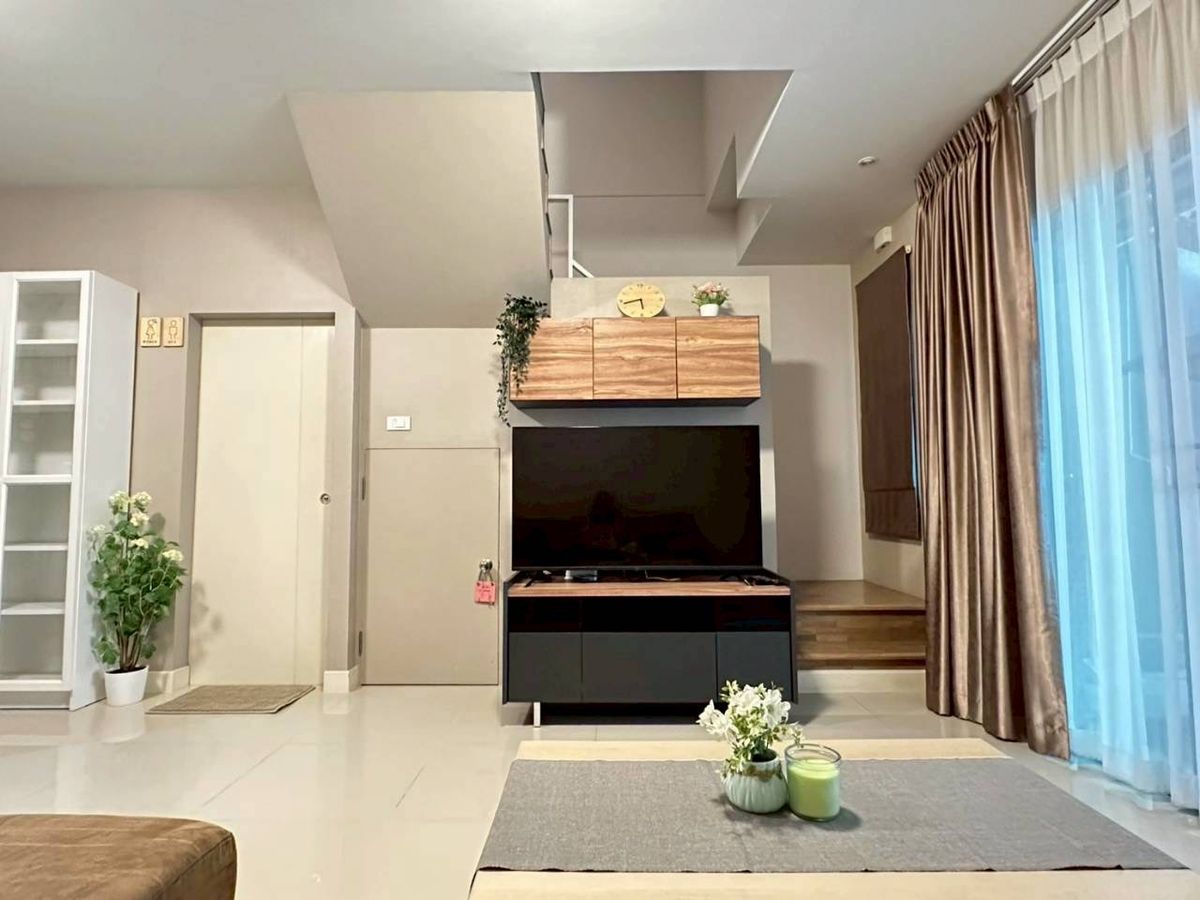 ให้เช่าทาวน์โฮมพระราม 5 ราชพฤกษ์ บางกรวย : 📍(เจ้าของให้เช่าเอง)🏡ให้เช่าด่วน!!! บ้านกลางเมือง ราชพฤกษ์-พระราม 5 ทาวน์โฮม 3ชั้น 3ห้องนอน 3ห้องน้ำ 1ห้องอเนกประสงค์ เหมาะทำเป็นโฮมออฟฟิต พร้อมต่อเติมครัวไทยพร้อมใช้งาน