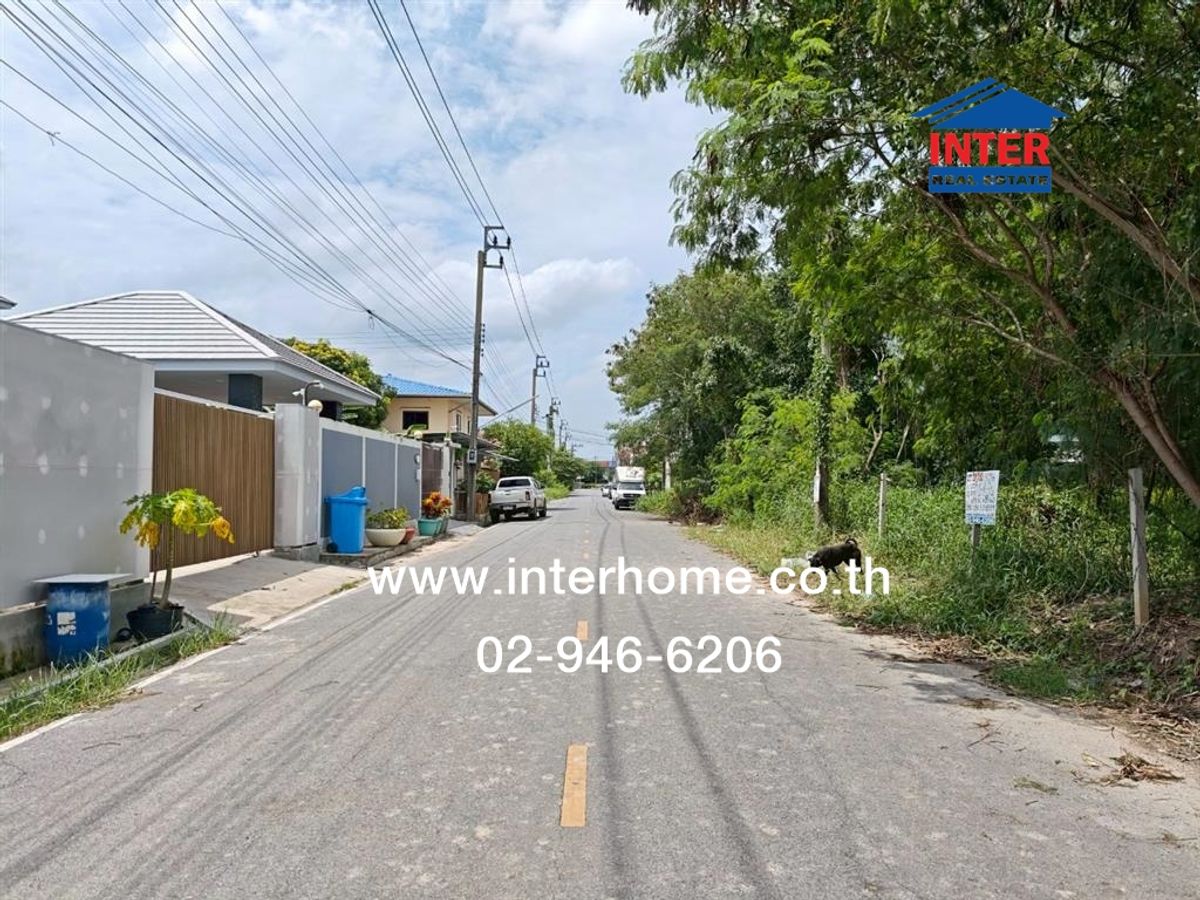ขายที่ดินนนทบุรี บางใหญ่ บางบัวทอง : ที่ดินเปล่า 403 ตร.ว. ที่ดิน หมู่บ้านบัวทองแลนด์ ซอยปลาหมึก ถนนกาญจนาภิเษก ถนนบางกรวย-ไทรน้อย บางบัวทอง นนทบุรี