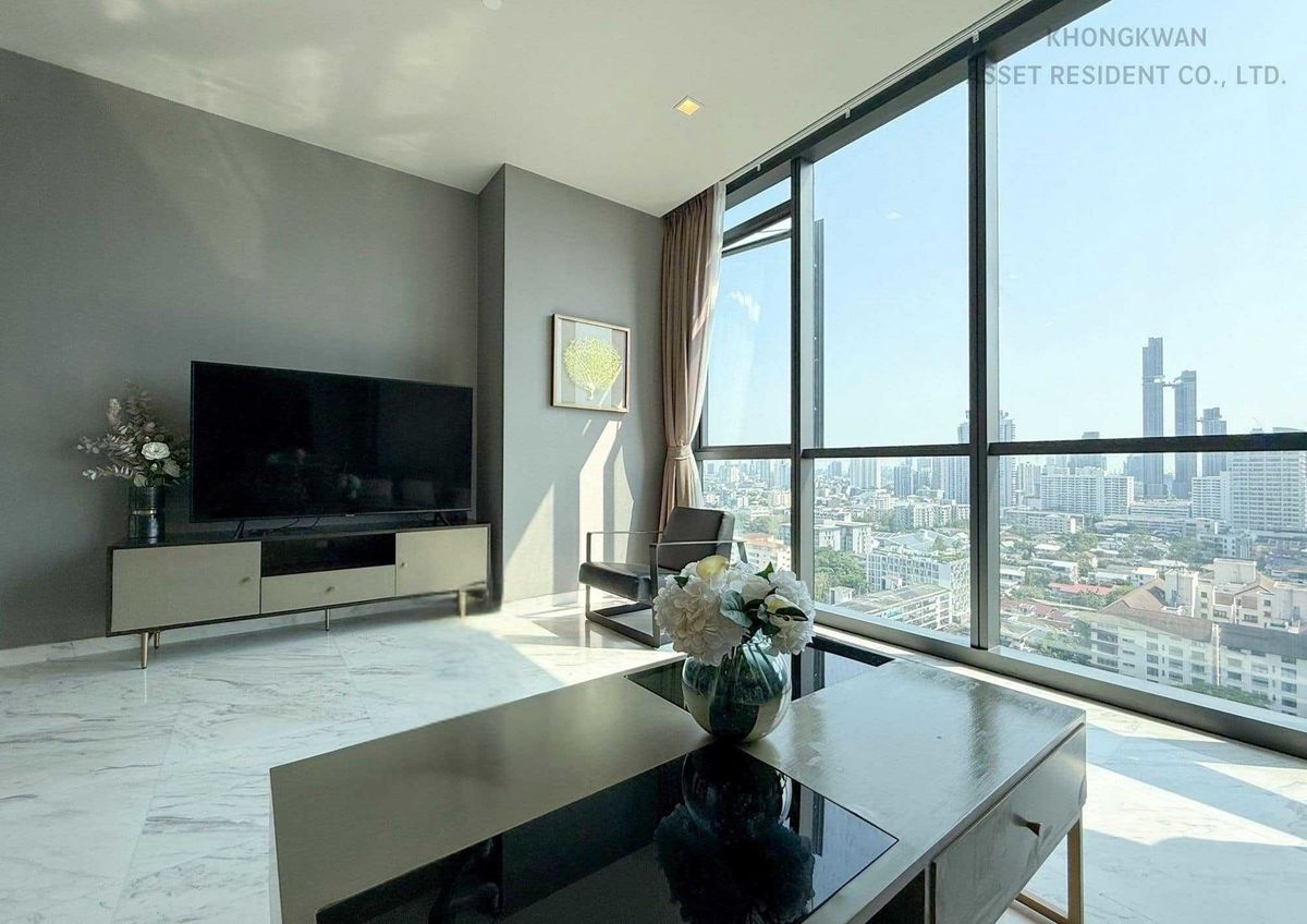 ขายคอนโดสุขุมวิท อโศก ทองหล่อ : P0036 ขายห้องที่โครงการ! The Monument Thonglor