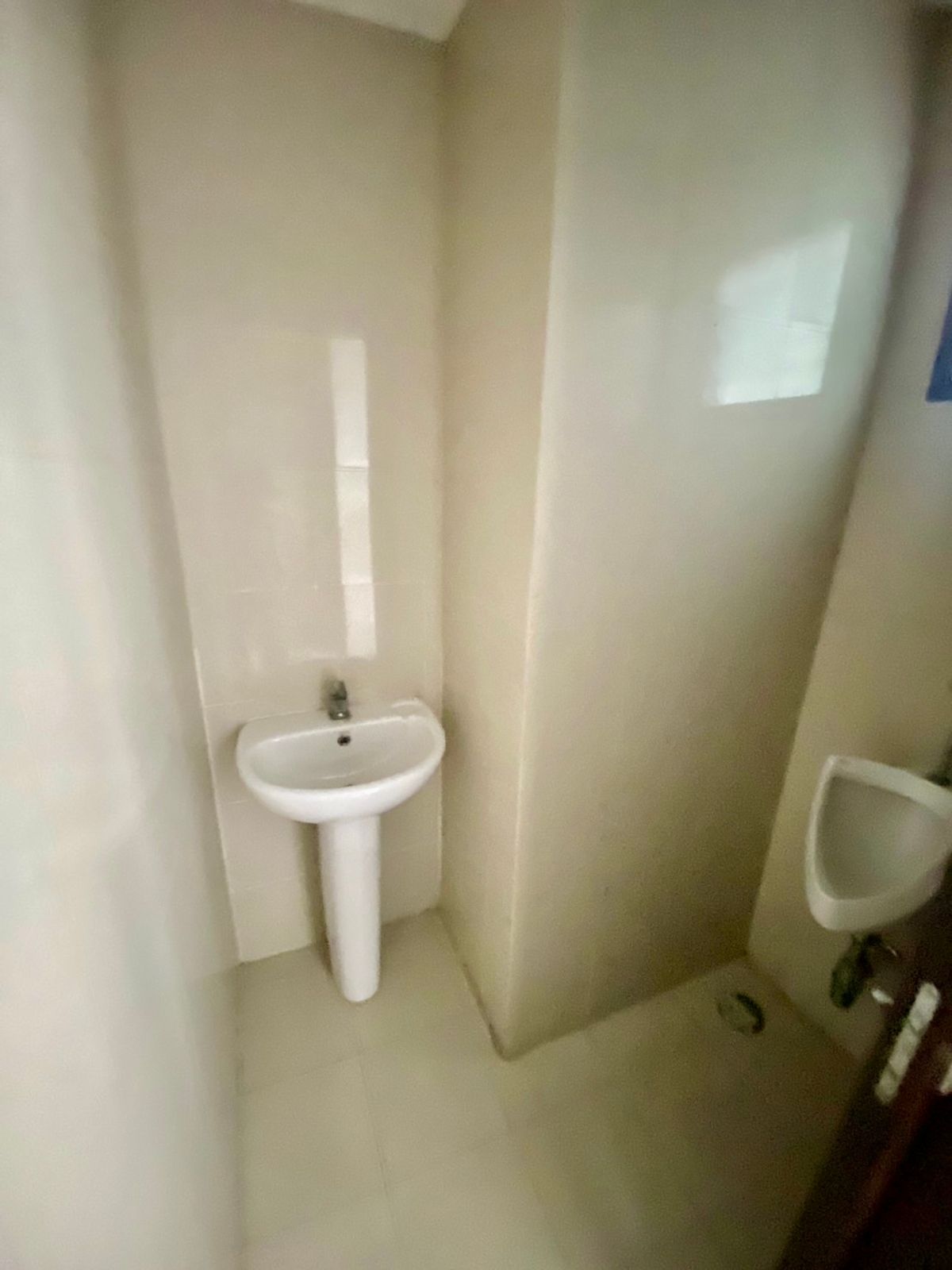 For RentHouseSukhumvit, Asoke, Thonglor : 🏡 For Rent: Ultra-Luxury 5-Storey Detached House in Sukhumvit 18 Modern Pool Villa | Rare in Prime Location 