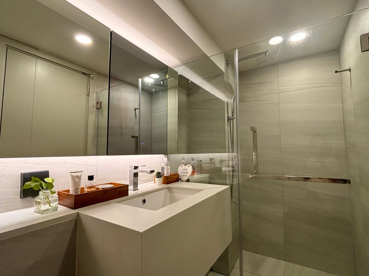 For RentCondoSiam Paragon ,Chulalongkorn,Samyan : Park Origin Chula Samyan【𝐑𝐄𝐍𝐓】🔥Luxury modern style, good function, beautiful built-in in every corner, perfect in dark and soft tones🔥 Contact Line ID: @hacondo