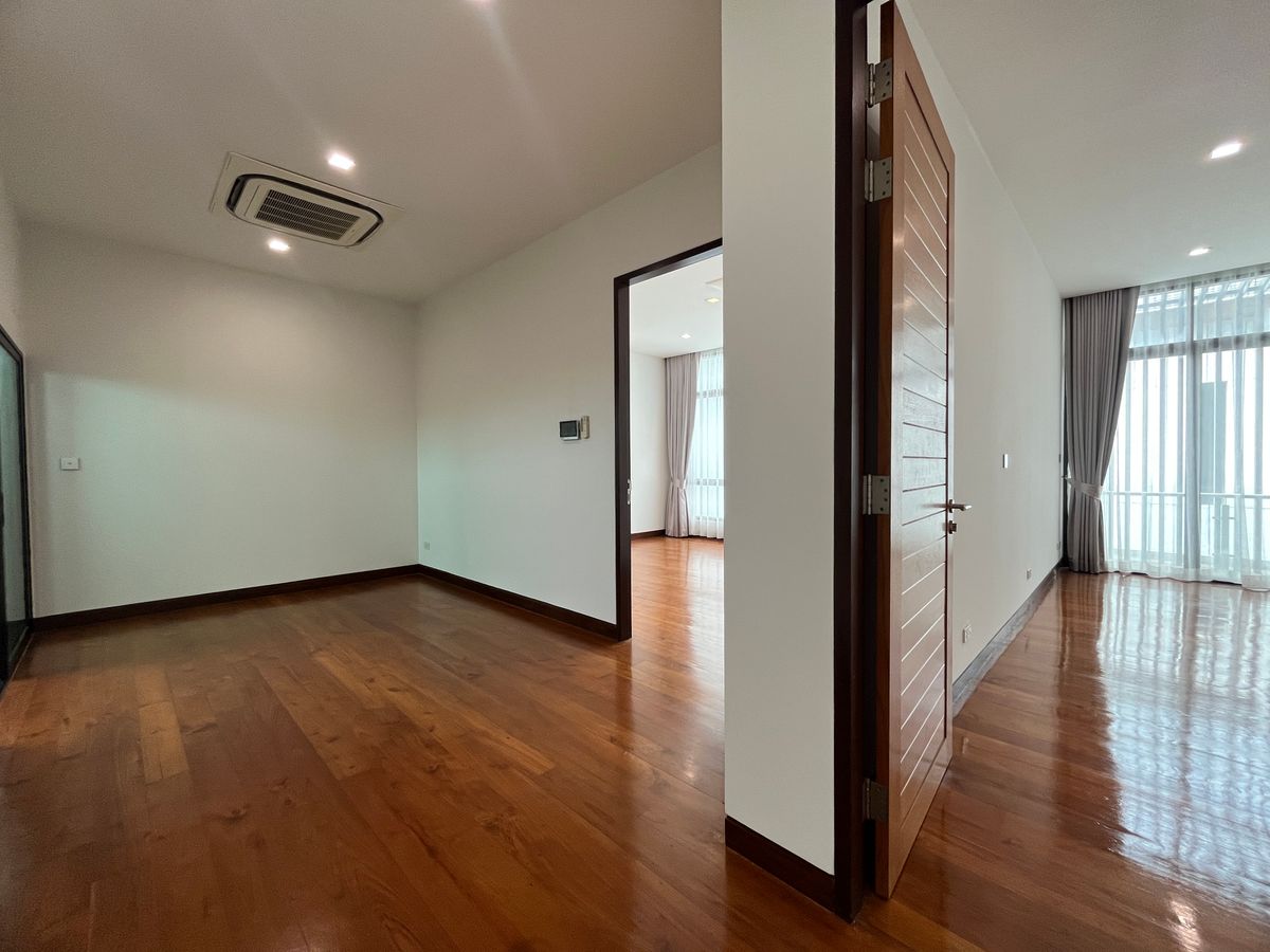 For SaleHouseChokchai 4, Ladprao 71, Ladprao 48, : Single house for sale, 4 bedrooms 92 sq m., 300+ sq m., calm, good location near the city center, easy access expressway and Rama 9, Ratchada, Lat Phrao 