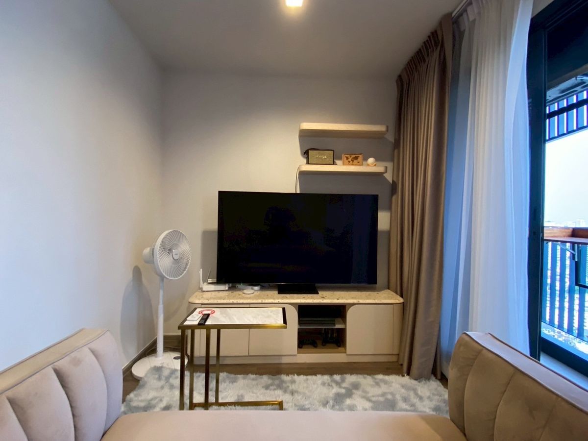 For RentCondoLadprao, Central Ladprao : LIFE LADPRAO VALLEY 1BD (1 Bedroom 1 Bathrooms), 28.76 sq.m., complete furniture, ready to rent 17,000 baht/ stairway, Central Ladprao