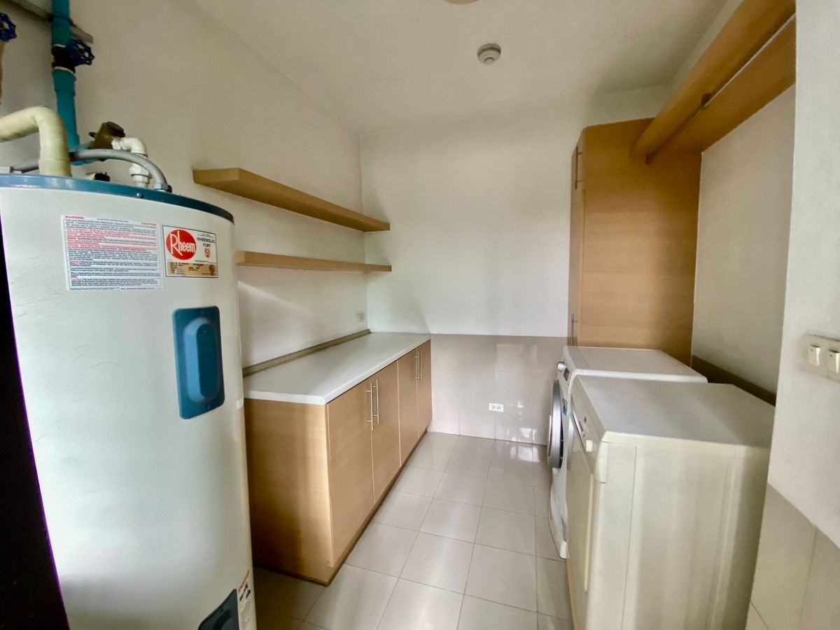 For RentHouseSukhumvit, Asoke, Thonglor : 🏡 For Rent: Ultra-Luxury 5-Storey Detached House in Sukhumvit 18 Modern Pool Villa | Rare in Prime Location 