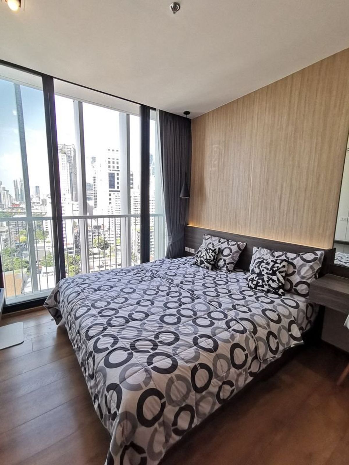 ให้เช่าคอนโดสุขุมวิท อโศก ทองหล่อ : เช่า RR344 Park24 (origin พร้อมพงษ์) ห้องสวย เฟอร์นิเจอร์ครบครัน ใกล้รถไฟฟ้า BTS พร้อมพงษ์