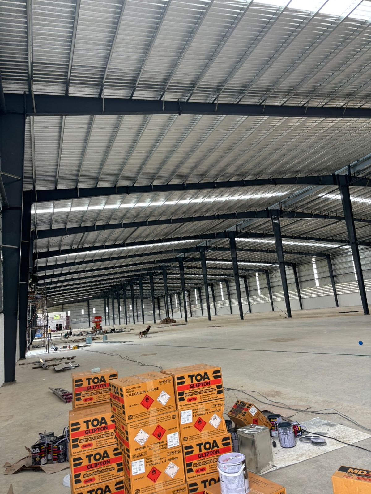 For RentFactoryRayong : New warehouse for rent in Rayong Nikom, Yellow area, please.