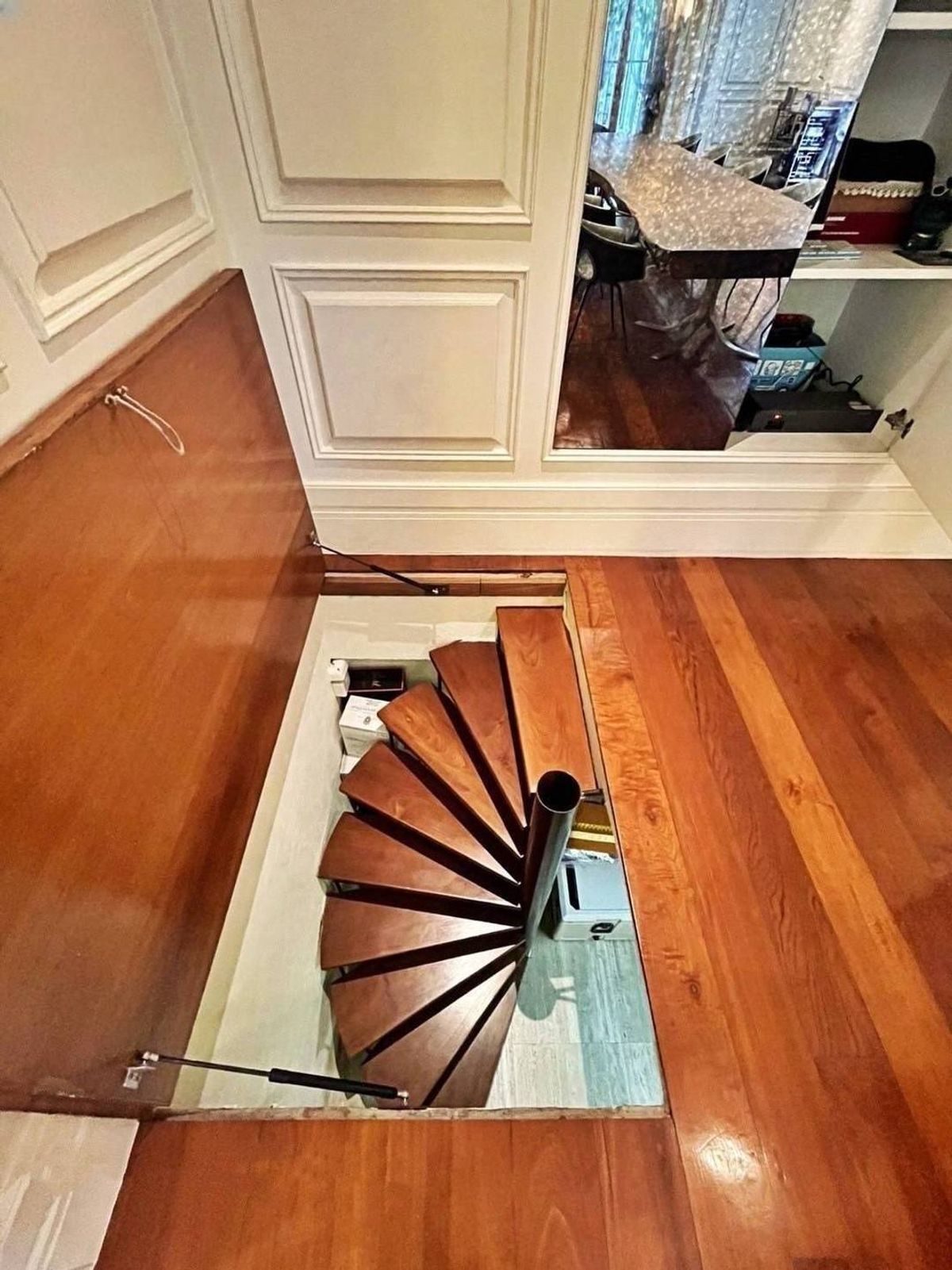 ขายบ้านแจ้งวัฒนะ เมืองทอง : ขายบ้านเดี่ยว 3 ชั้น พร้อมสระว่ายน้ำ  เมืองทองธานี ซอยโครงการ 5  