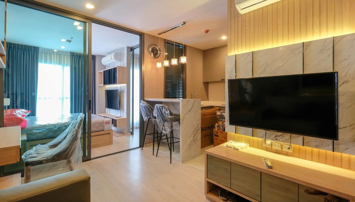 For SaleCondoRatchathewi,Phayathai : Rhythm Rangnam【𝐒𝐄𝐋𝐋】🔥Perfect space, controlled by cream wood + stone tones, giving a sense of openness, airiness, decorated in every area with class 🔥 Contact Line ID: @hacondo