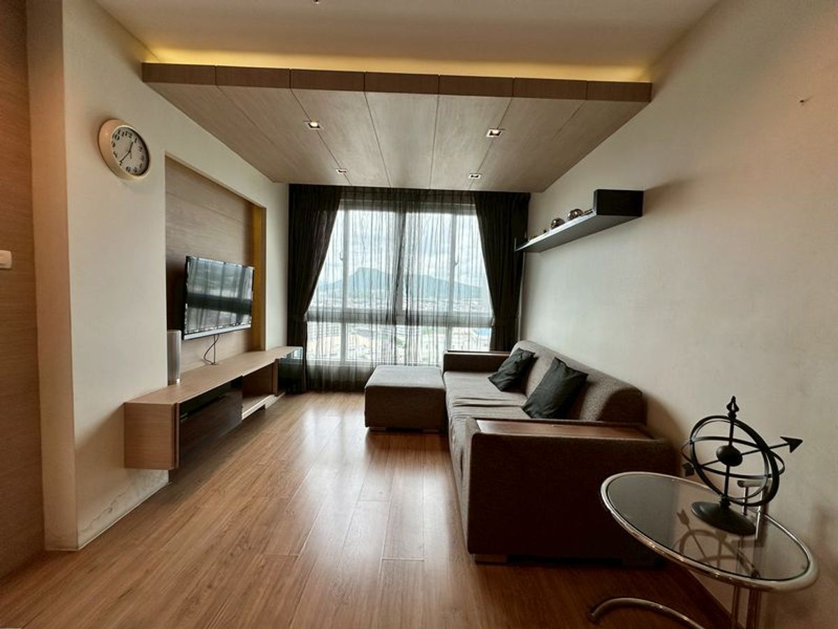 CondoSriracha Laem Chabang Ban Bueng : Sell ​​and rent Ladda Condo View in the heart of Sriracha, beautiful room, complete with