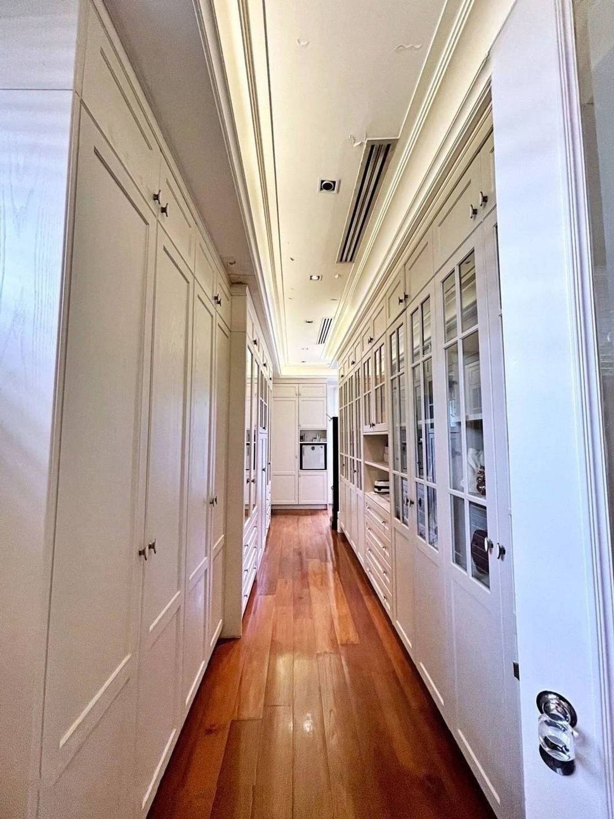 ขายบ้านแจ้งวัฒนะ เมืองทอง : ขายบ้านเดี่ยว 3 ชั้น พร้อมสระว่ายน้ำ  เมืองทองธานี ซอยโครงการ 5  