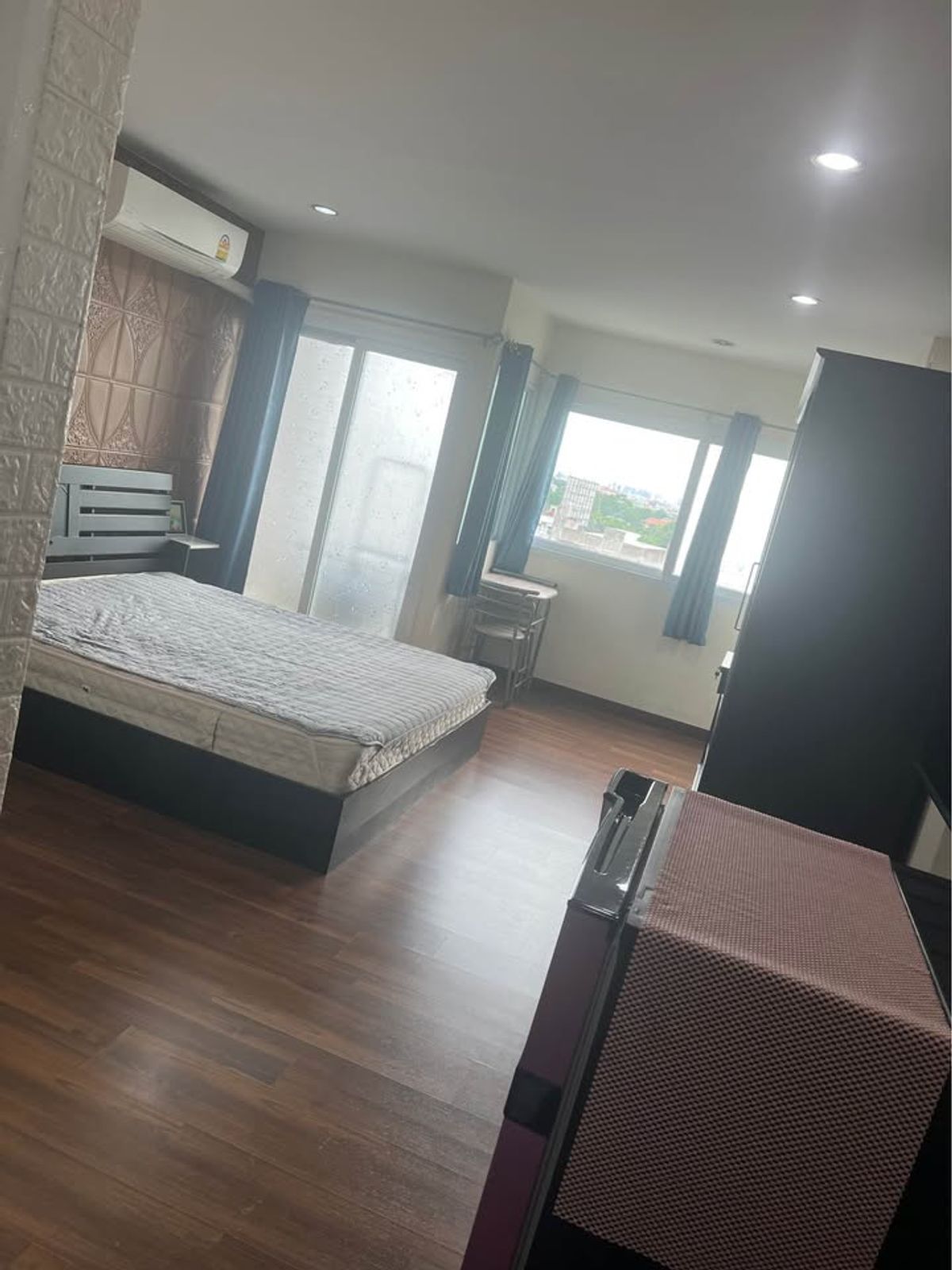 For SaleCondoNawamin, Ramindra : (Code AM1772) The Trend Ram Inthra 71 Room, Studio, Furniture and Electrical appliances, convenient to travel in and out of many routes, MRT, Khubon Station, only 4 minutes.