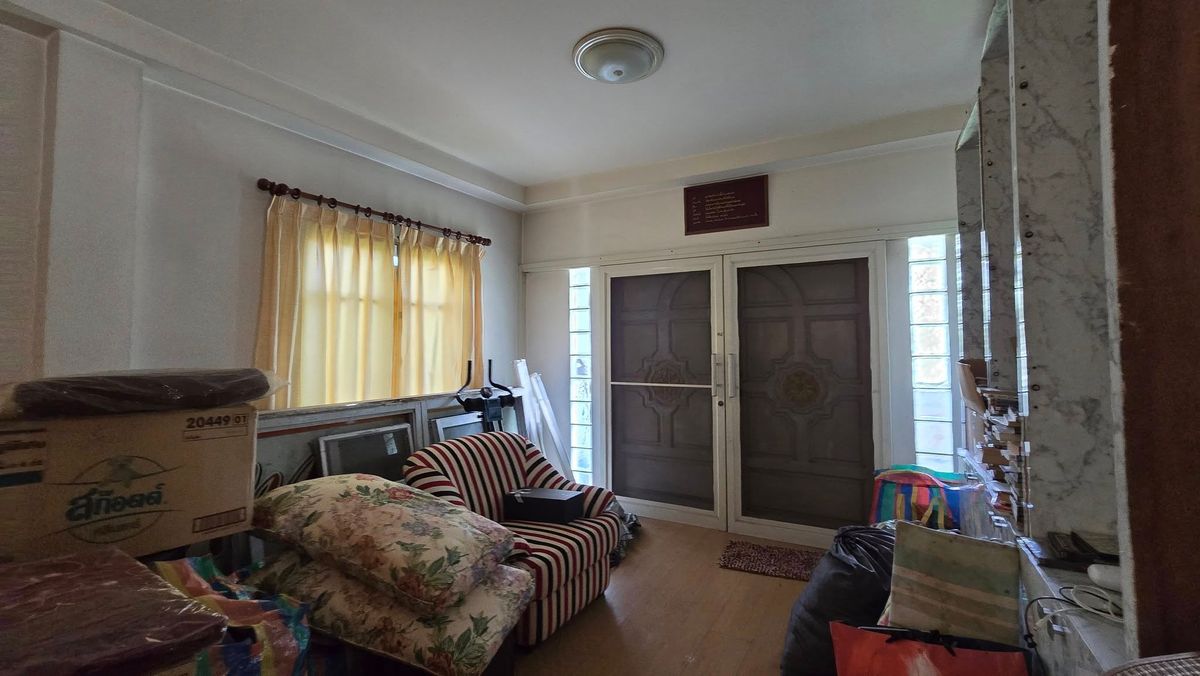 ขายบ้านพระราม 2 บางขุนเทียน : ขายบ้านเดี่ยว 2 ชั้น โครงการนันทวัน พระราม 2 ซอยพระราม2 (แสมดำ – บางขุนเทียน) บ้านเดี่ยว 2 ชั้น หลังใหญ่   เนื้อที่ 73.5 ตารางวา  พื้นที่ใช้สอย 254 ตารางเมตร  3 ห้องนอน | 3 ห้องน้ำ