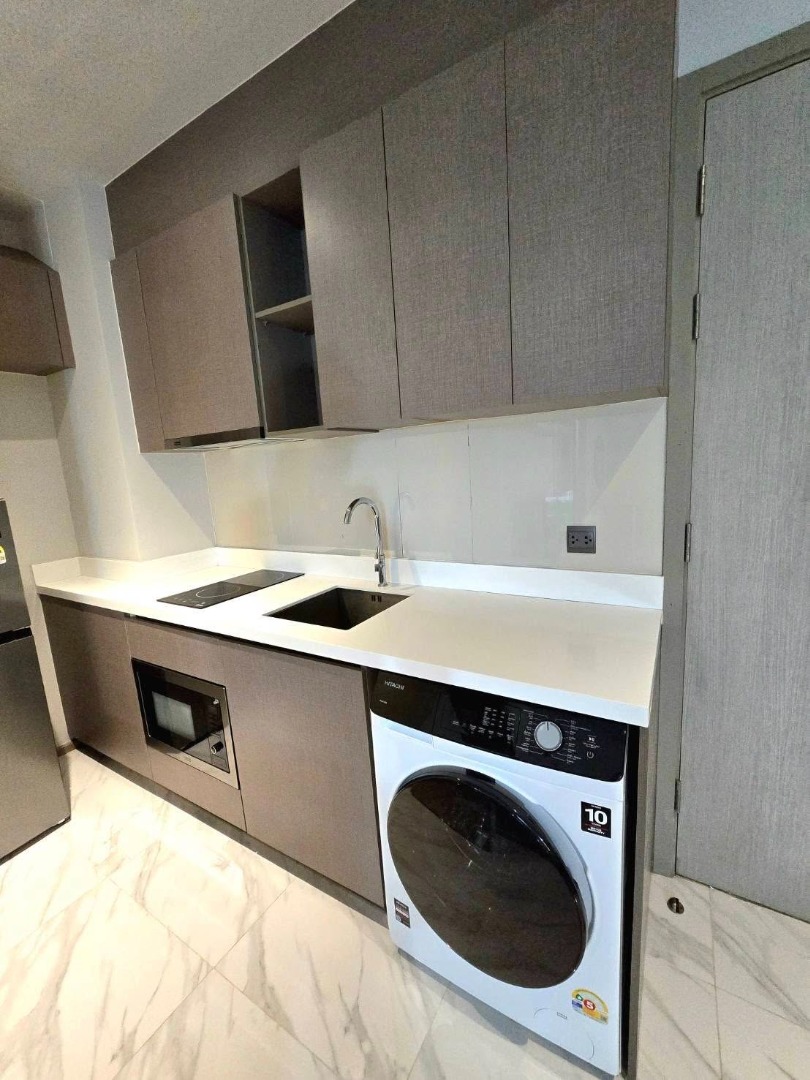 ให้เช่าคอนโดสุขุมวิท อโศก ทองหล่อ : 🔥ให้เช่าด่วน🔥ริทึ่ม เอกมัย ใกล้ BTS เอกมัย เฟอร์นิเจอร์ครบ พร้อมเข้าอยู่