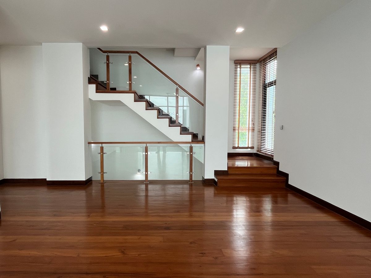 For SaleHouseChokchai 4, Ladprao 71, Ladprao 48, : Single house for sale, 4 bedrooms 92 sq m., 300+ sq m., calm, good location near the city center, easy access expressway and Rama 9, Ratchada, Lat Phrao 