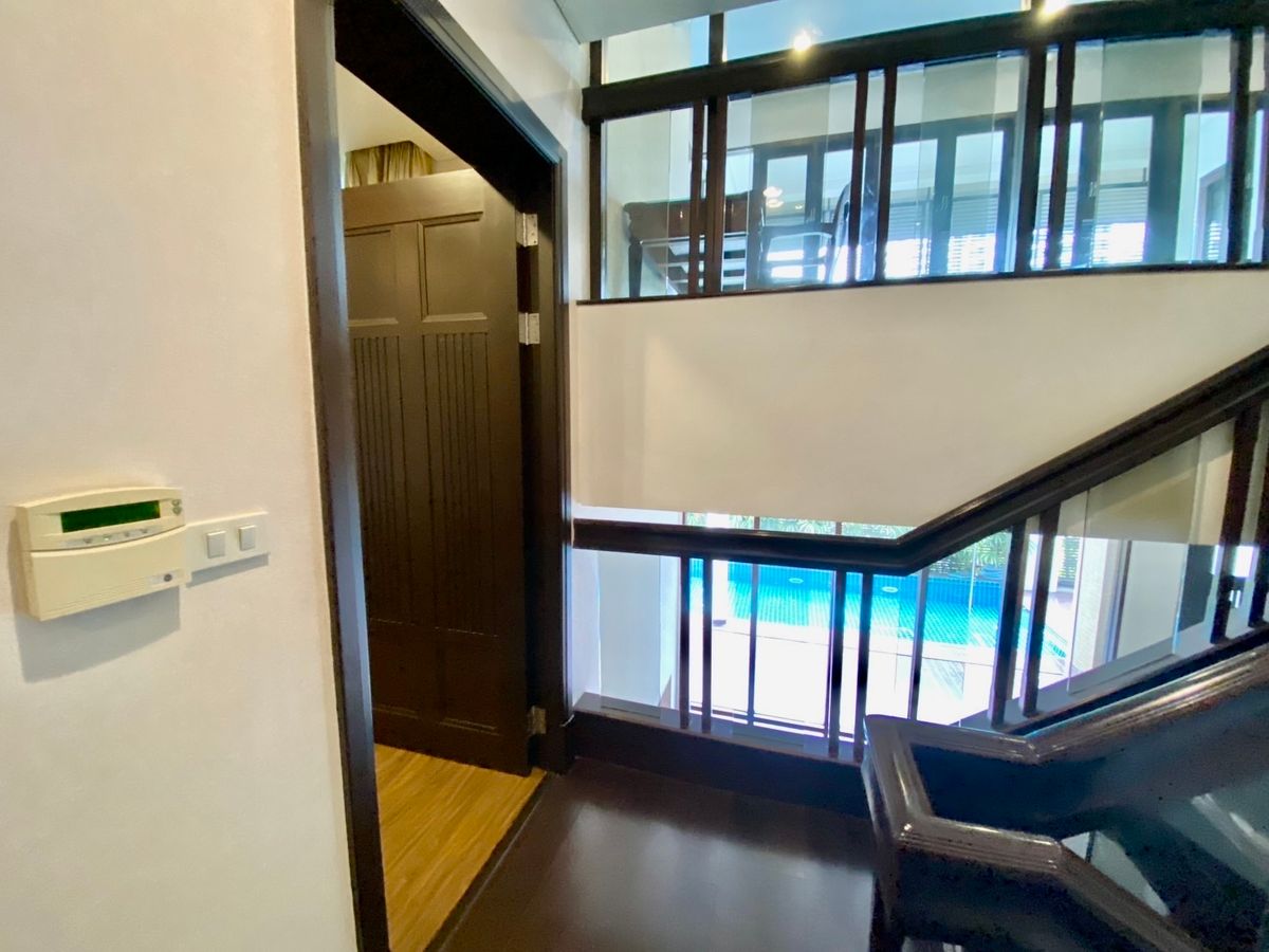 For RentHouseSukhumvit, Asoke, Thonglor : 🏡 For Rent: Ultra-Luxury 5-Storey Detached House in Sukhumvit 18 Modern Pool Villa | Rare in Prime Location 