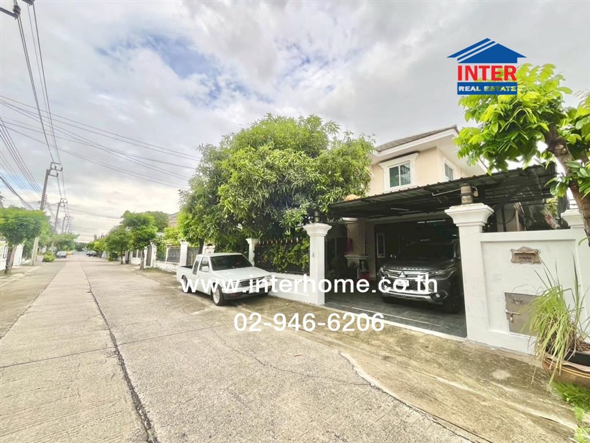 For SaleHouseLadkrabang, Suwannaphum Airport : 2 storey detached house, 51 sq.w. Village, Niran Ville 8 Soi Chaloem Phra Kiat Rama 9 Soi 28, Yaek 4, Phatthanakan Road, Prawet District, Bangkok