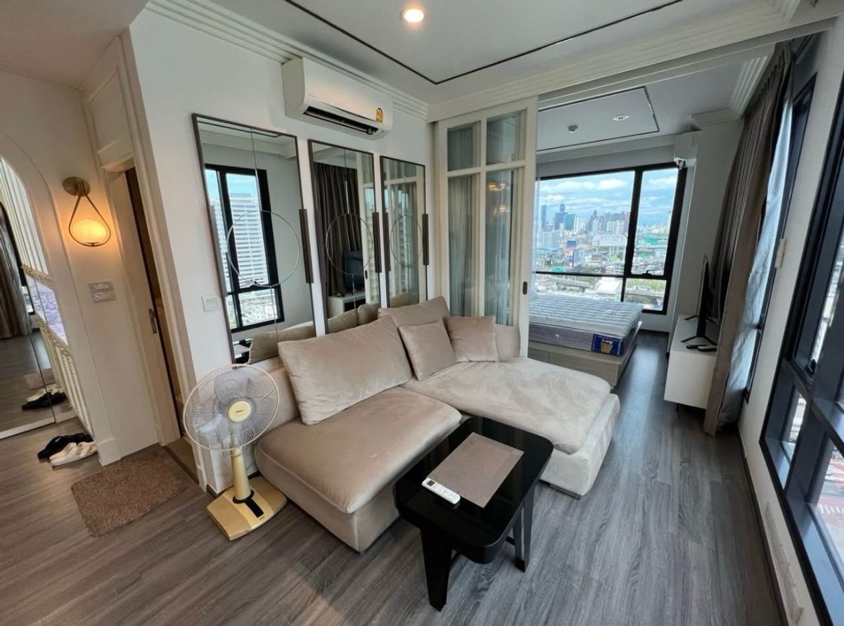 ให้เช่าคอนโดราชเทวี พญาไท : 🏢 For Rent: Ideo Mobi Rangnam
✨ Stylish Condo in Prime Rangnam Location