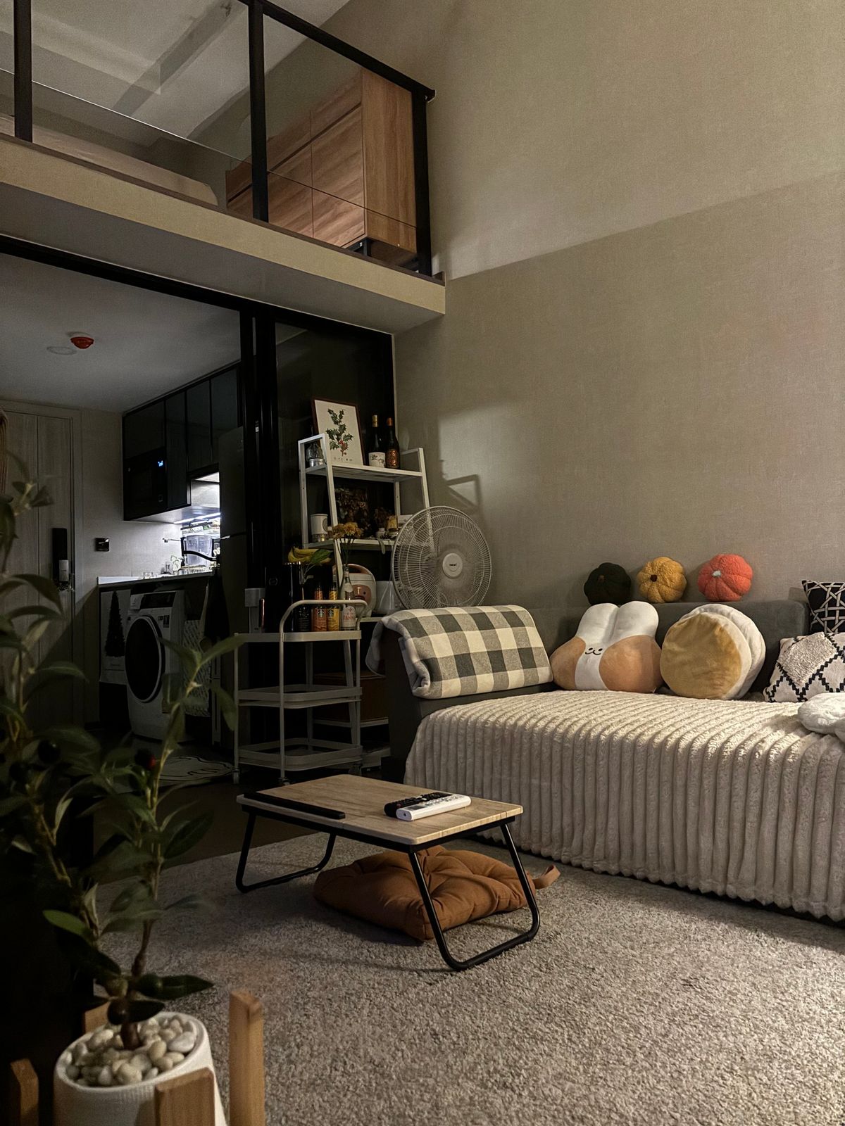 For RentCondoSiam Paragon ,Chulalongkorn,Samyan : Park Origin Chula Samyan【𝐑𝐄𝐍𝐓】🔥Luxury modern style, good function, beautiful built-in in every corner, perfect in dark and soft tones🔥 Contact Line ID: @hacondo