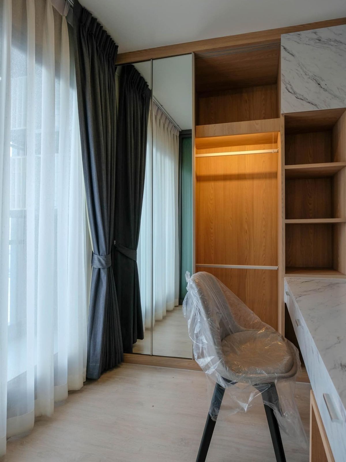 For SaleCondoRatchathewi,Phayathai : Rhythm Rangnam【𝐒𝐄𝐋𝐋】🔥Perfect space, controlled by cream wood + stone tones, giving a sense of openness, airiness, decorated in every area with class 🔥 Contact Line ID: @hacondo