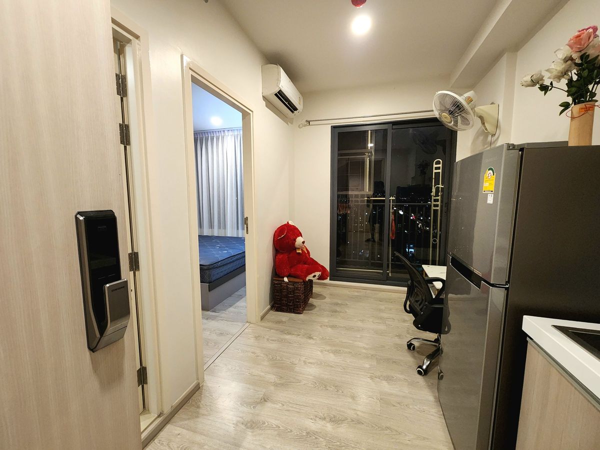 ขายคอนโดปิ่นเกล้า จรัญสนิทวงศ์ : ลดราคาโหด  ทิศใต้ 25 ตารางเมตร **ขายพร้อมอยู่** ขาย The Tree จรัญ30 คอนโดทำเลศิริราช ยูนิตน้อยสุดส่วนตัว 12 ห้องต่อ 1 ชั้น สังคมดีมาก SN494.22