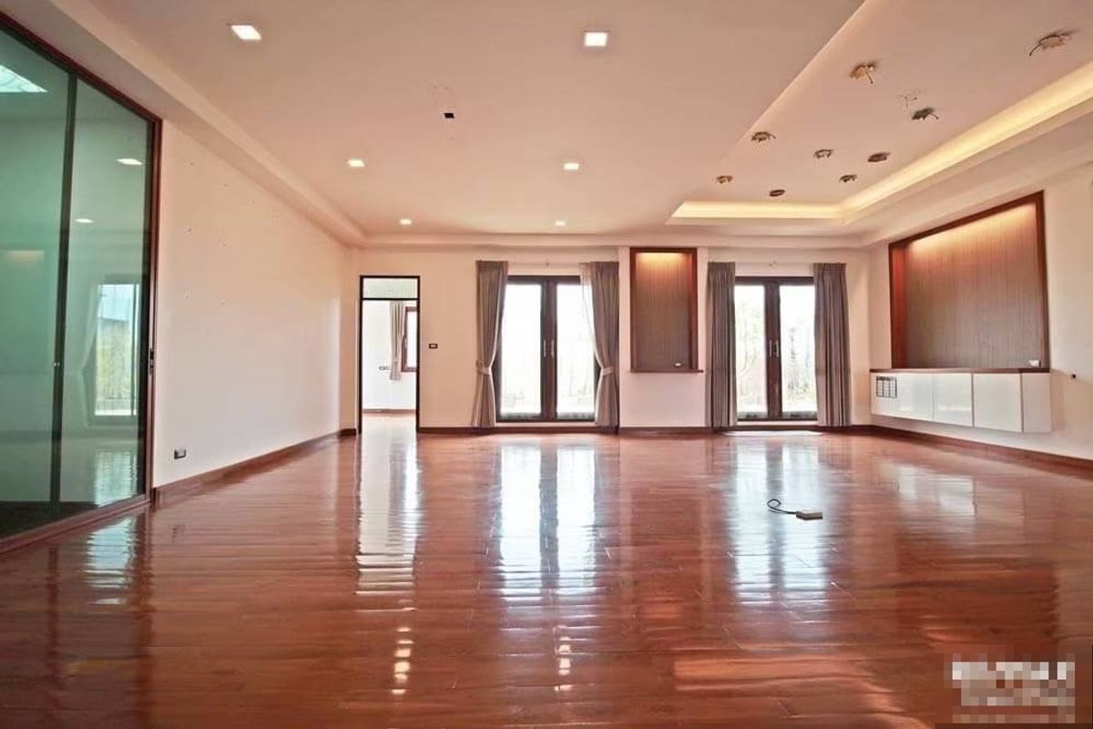 ขายบ้านบางซื่อ วงศ์สว่าง เตาปูน : ✨For sale ✨ Single House Prachachuen, 5 Bedroom, 6 Bathroom, 100 sqw. Neat