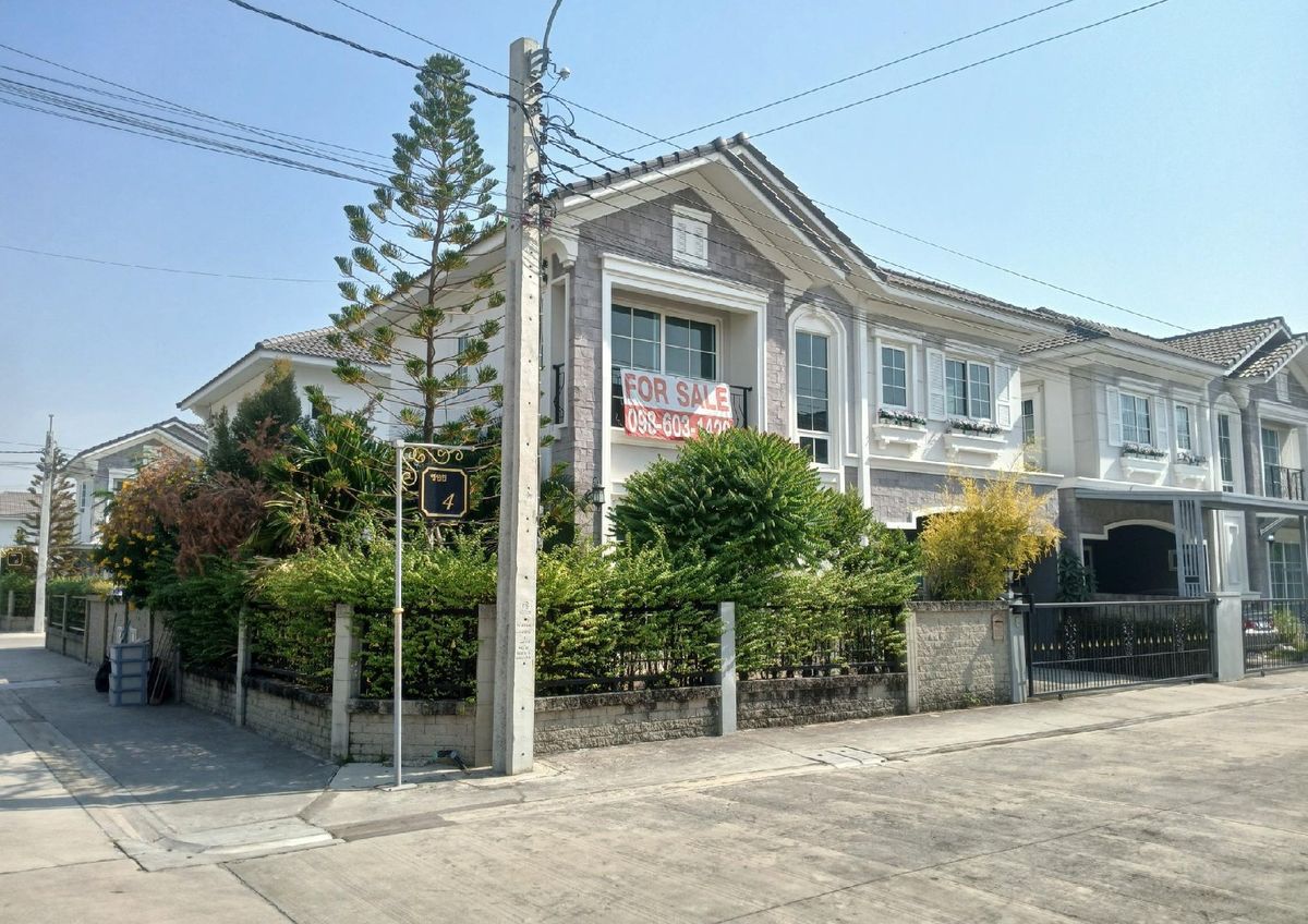 ขายบ้านลาดกระบัง สุวรรณภูมิ : บ้านแฝด โกลเด้น นีโอ บางนา-สวนหลวง ประเวศ  กรุงเทพ 44 ตร.ว. 4นอน 3น้ำ หลังมุม 🔥ฟรีโอน🔥