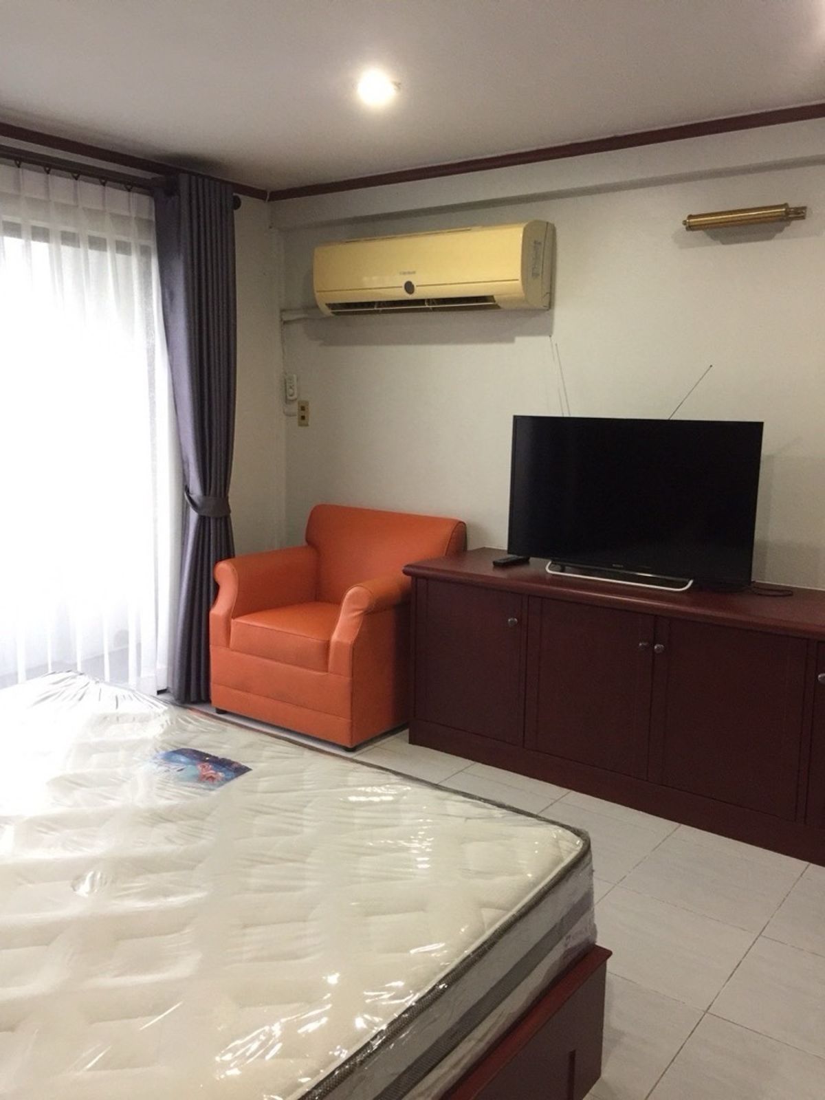 ขายคอนโดพัฒนาการ ศรีนครินทร์ : FOR SALE คอนโดรีเจ้นท์ศรีนครินทร์ 
ตกแต่งสวย พร้อมเข้าอยู่ ทำเลดี ติดรถไฟฟ้าสายสีเหลือง รัชดา-ศรีนครินทร์ ใกล้สถานีกลันตัน , ใกล้แหล่งช็อปปิ้งมอลล์ ธัญญาปาร์ค , ห้างสรรพสินค้าซีคอนสแควร์