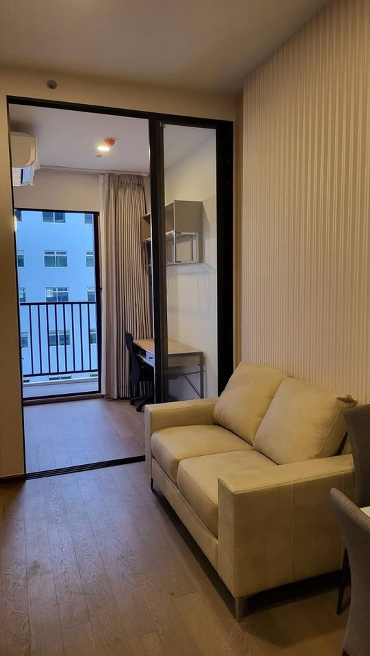 ให้เช่าคอนโดราชเทวี พญาไท : Park Origin Phayathai【𝐑𝐄𝐍𝐓】🔥แต่งลักซ์ชัวรีบิ้วอินเต็มผนัง แสงสวย เงียบหรูทุกมุมมอง🔥 ติดต่อไลน์ไอดี: @hacondo