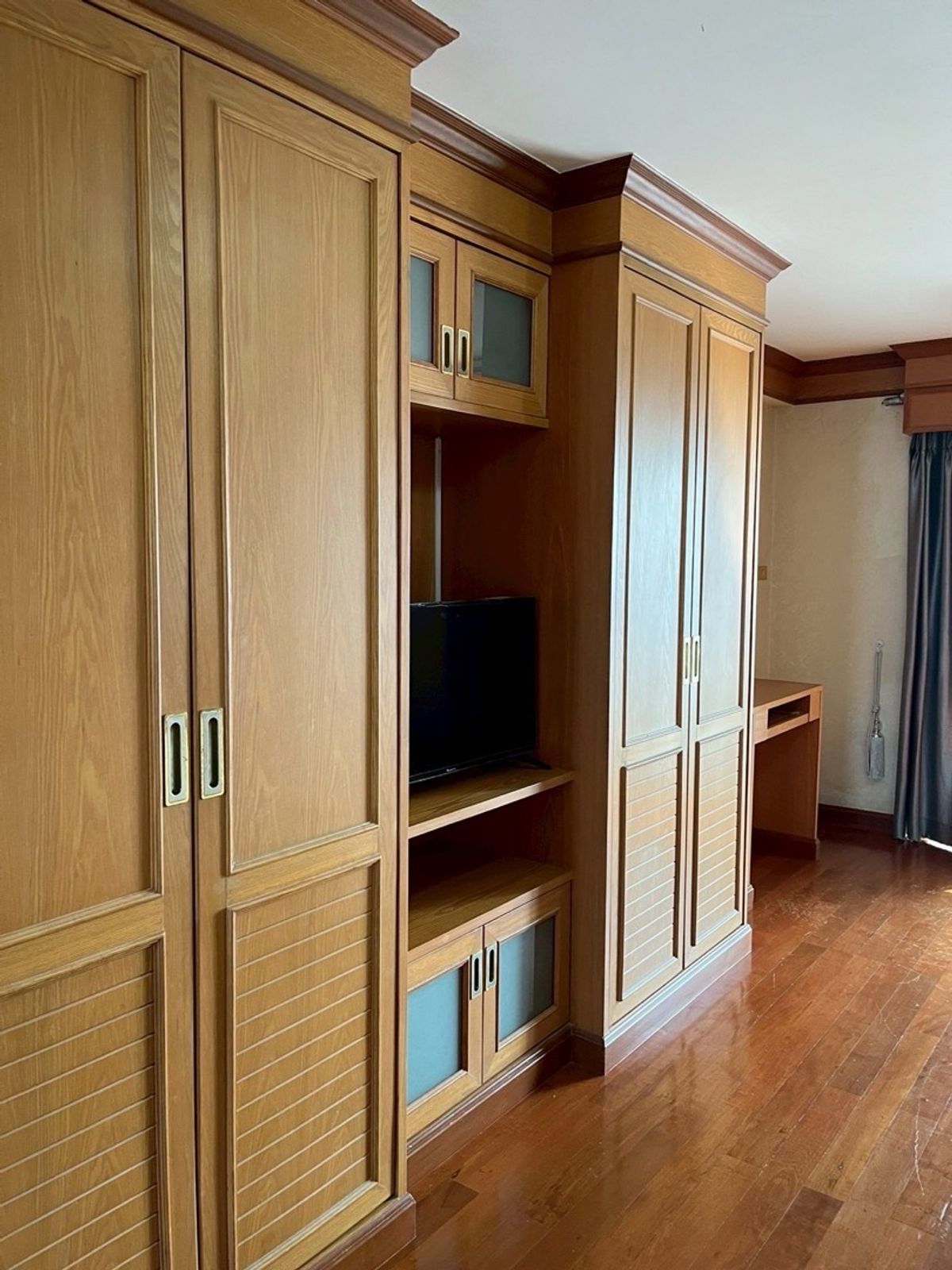 ขายคอนโดพัฒนาการ ศรีนครินทร์ : FOR SALE ขาย คอนโดรีเจ้นท์ ศรีนครินทร์ 
ตกแต่งสวย พร้อมเข้าอยู่ ทำเลดี ติดรถไฟฟ้าสายสีเหลือง รัชดา-ศรีนครินทร์ ใกล้สถานีกลันตัน , ใกล้แหล่งช็อปปิ้งมอลล์ ธัญญาปาร์ค , ห้างสรรพสินค้าซีคอนสแควร์
