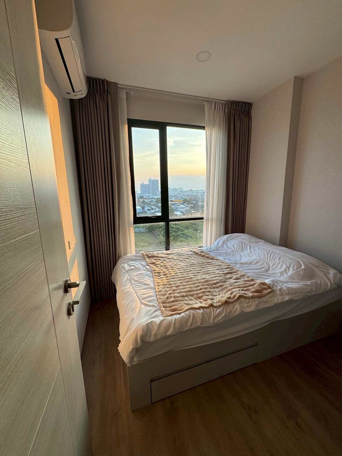 ให้เช่าคอนโดบางนา แบริ่ง ลาซาล : ให้เช่า คอนโด BRIXTON Pet&Play Sukhumvit 107