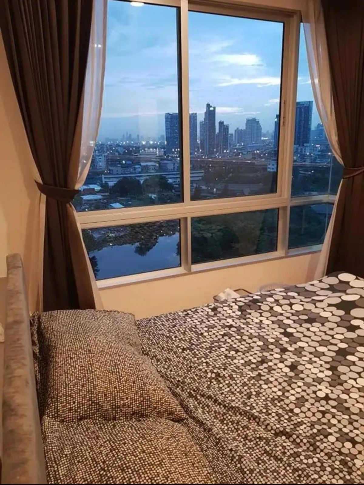 For RentCondoOnnut, Udomsuk : 13,000 BHT/Month the Base Sukhumvit 77