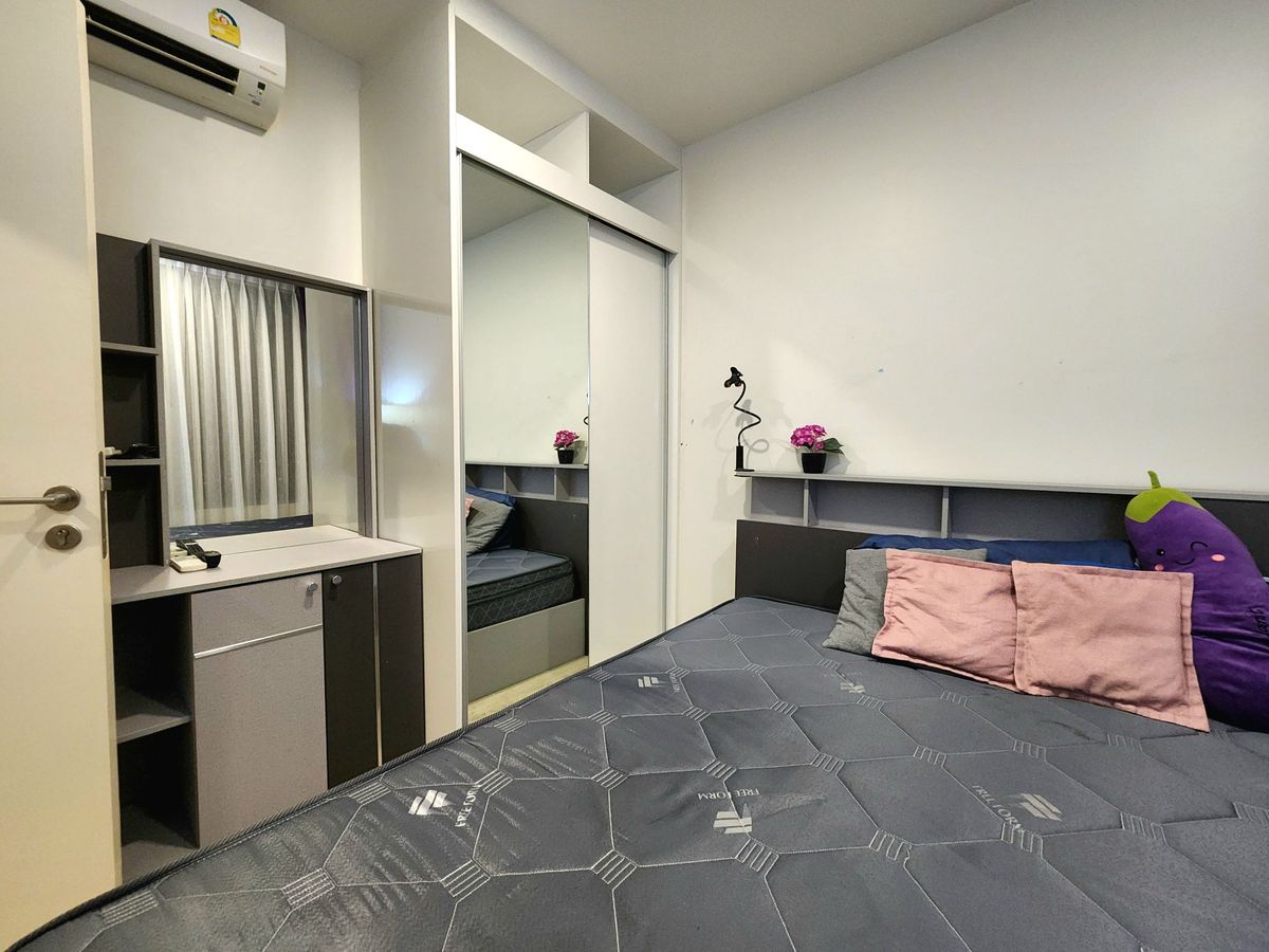 ขายคอนโดปิ่นเกล้า จรัญสนิทวงศ์ : ลดราคาโหด  ทิศใต้ 25 ตารางเมตร **ขายพร้อมอยู่** ขาย The Tree จรัญ30 คอนโดทำเลศิริราช ยูนิตน้อยสุดส่วนตัว 12 ห้องต่อ 1 ชั้น สังคมดีมาก SN494.22