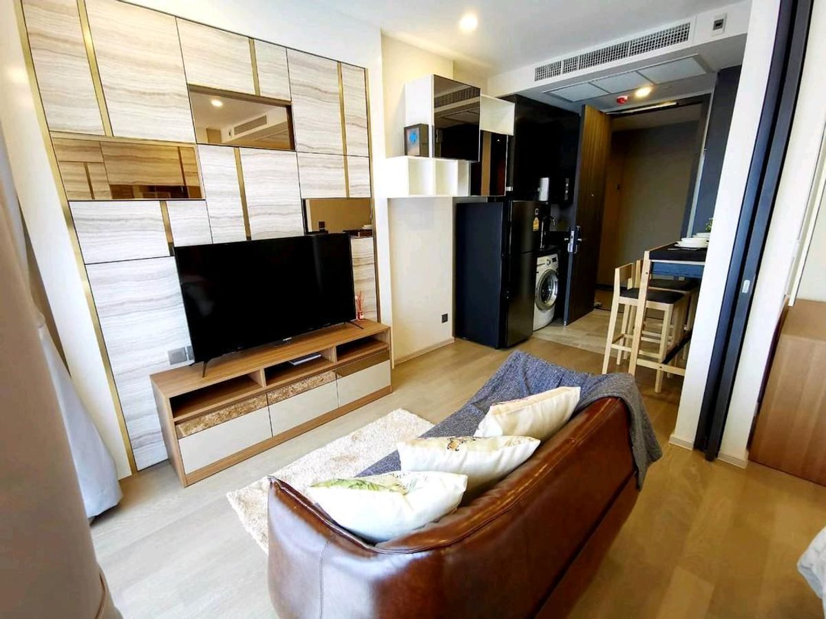 For RentCondoSukhumvit, Asoke, Thonglor : Rent Astan Asoke