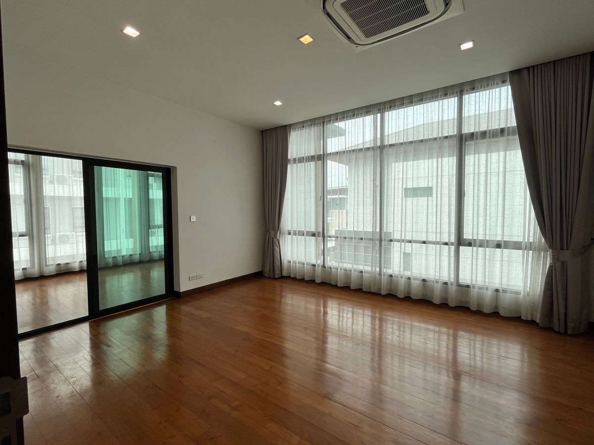 For SaleHouseChokchai 4, Ladprao 71, Ladprao 48, : Single house for sale, 4 bedrooms 92 sq m., 300+ sq m., calm, good location near the city center, easy access expressway and Rama 9, Ratchada, Lat Phrao 