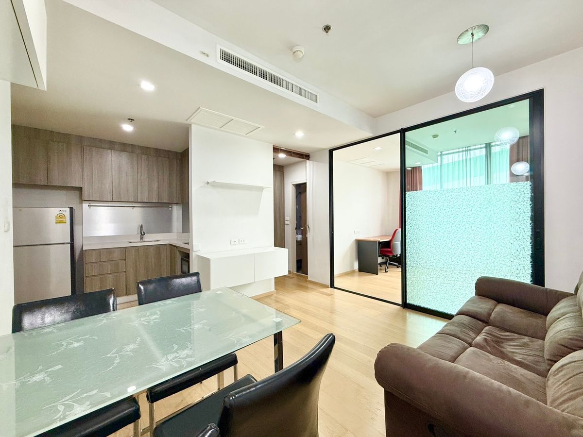 For RentCondoAri,Anusaowaree : Urgent sale 📌 Noble Redee, much cheaper than the market, 1 bedroom, 1 bathroom, 5,490,000 baht 092-2462653 Donut