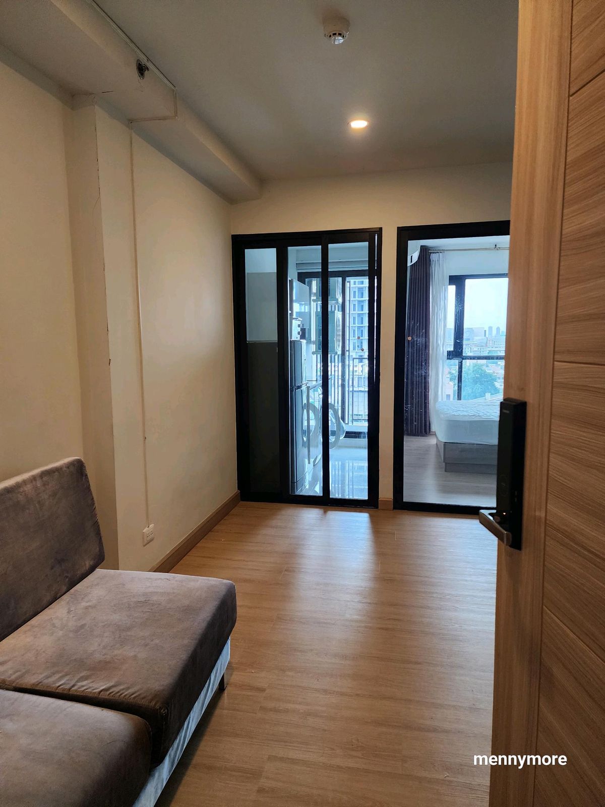 For RentCondoRattanathibet, Sanambinna : Knightsbridge tiwanon #available immediately 1 bedroom. ✅️ Size 30 square meters, 1 bed, 1 kitchen ✅️ Attached to the Ministry of Public Health 40 meters ✅️ Complete furniture Complete electrical appliances.