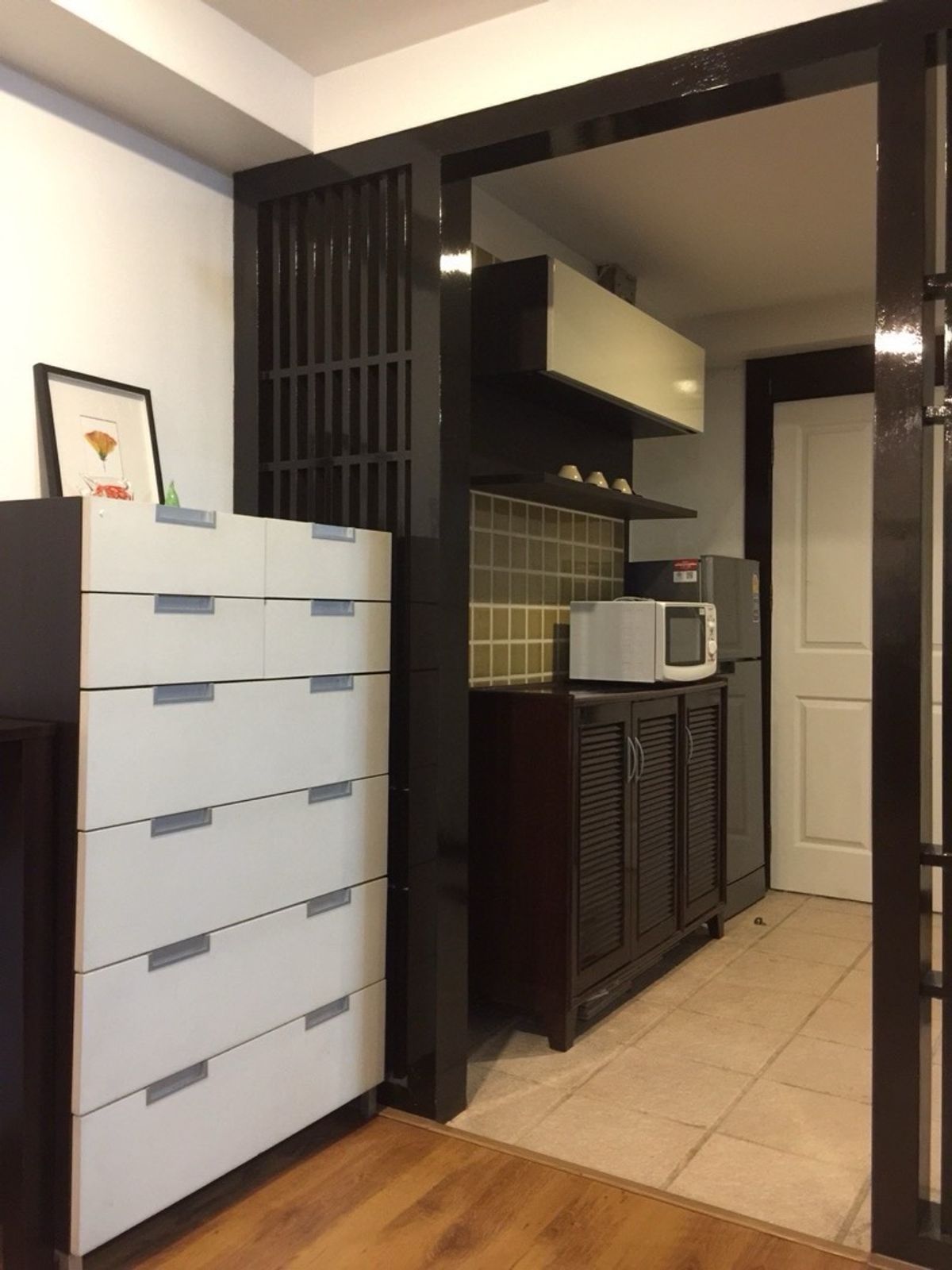 ขายคอนโดพัฒนาการ ศรีนครินทร์ : FOR SALE คอนโดรีเจ้นท์ศรีนครินทร์ 
ตกแต่งสวย พร้อมเข้าอยู่ ทำเลดี ติดรถไฟฟ้าสายสีเหลือง รัชดา-ศรีนครินทร์ ใกล้สถานีกลันตัน , ใกล้แหล่งช็อปปิ้งมอลล์ ธัญญาปาร์ค , ห้างสรรพสินค้าซีคอนสแควร์