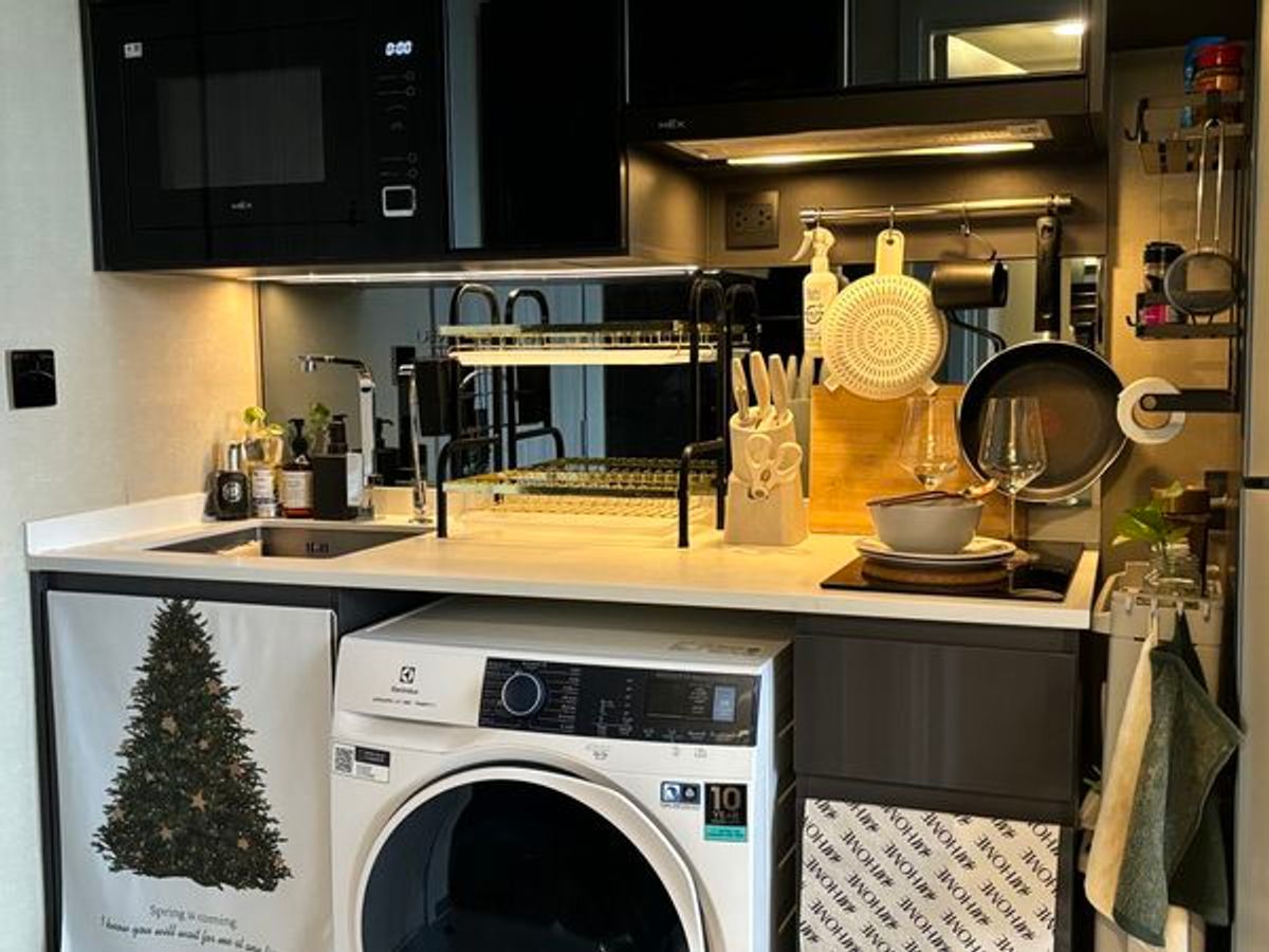 For RentCondoSiam Paragon ,Chulalongkorn,Samyan : Park Origin Chula Samyan【𝐑𝐄𝐍𝐓】🔥Luxury modern style, good function, beautiful built-in in every corner, perfect in dark and soft tones🔥 Contact Line ID: @hacondo