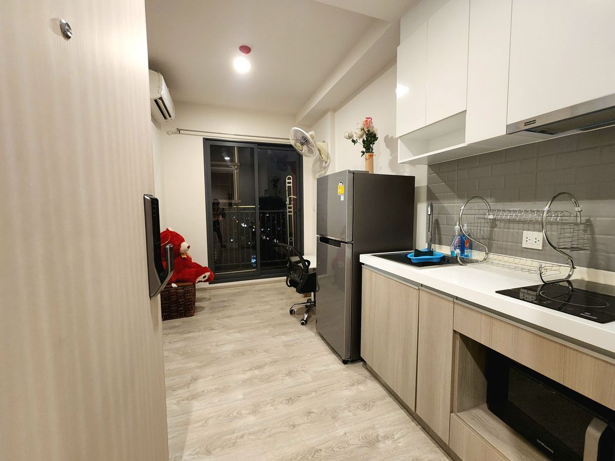 ขายคอนโดปิ่นเกล้า จรัญสนิทวงศ์ : ลดราคาโหด  ทิศใต้ 25 ตารางเมตร **ขายพร้อมอยู่** ขาย The Tree จรัญ30 คอนโดทำเลศิริราช ยูนิตน้อยสุดส่วนตัว 12 ห้องต่อ 1 ชั้น สังคมดีมาก SN494.22