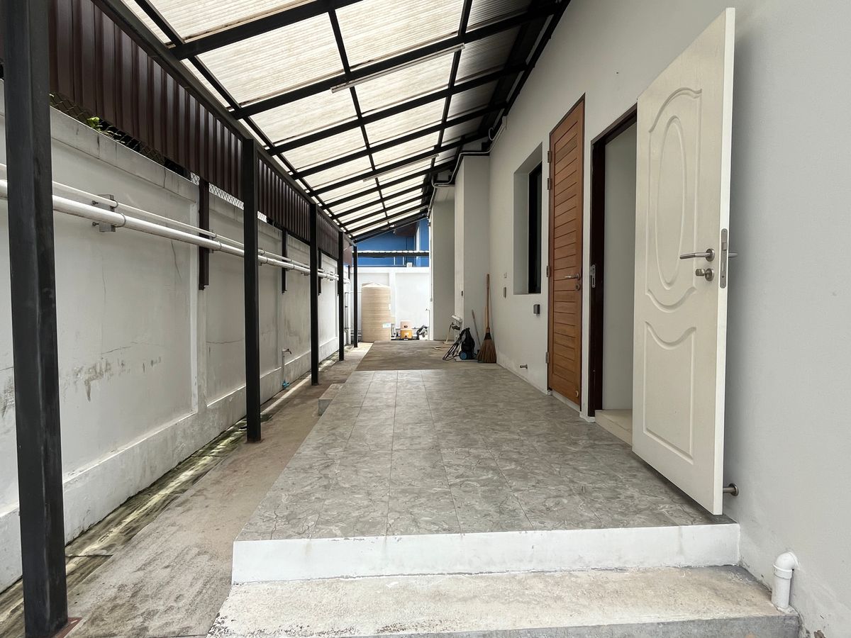 For SaleHouseChokchai 4, Ladprao 71, Ladprao 48, : Single house for sale, 4 bedrooms 92 sq m., 300+ sq m., calm, good location near the city center, easy access expressway and Rama 9, Ratchada, Lat Phrao 