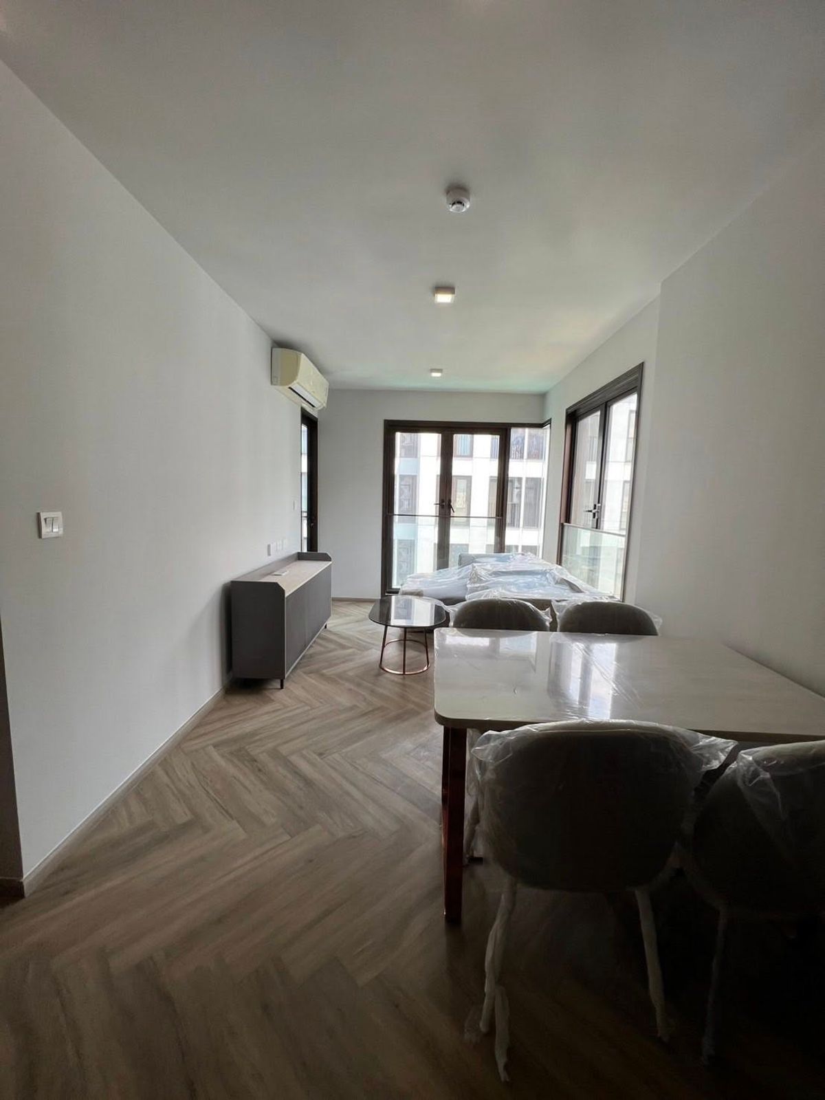 ให้เช่าคอนโดสุขุมวิท อโศก ทองหล่อ : ปล่อยเช่าด่วน🔥คอนโด low-rise 🏡 Chapter Thonglor 25 🛌2ห้องนอน l 🛁2ห้องน้ำ