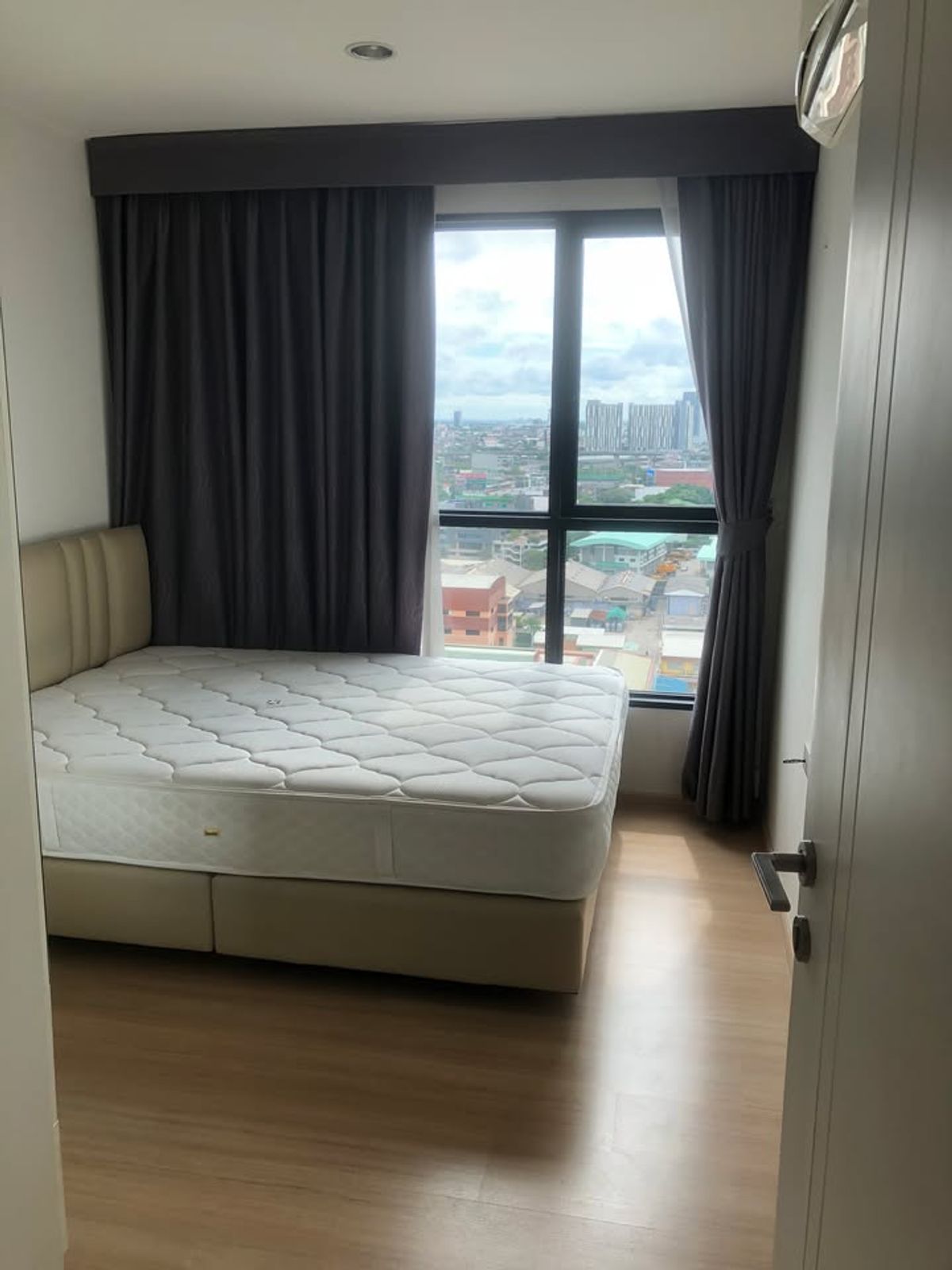 For RentCondoChaengwatana, Muangthong : 🍀 For rent, The Base Chaeng Watthana 🍀 Interested in adding LINE @zcondo (with @prefix) 🔥 C4295