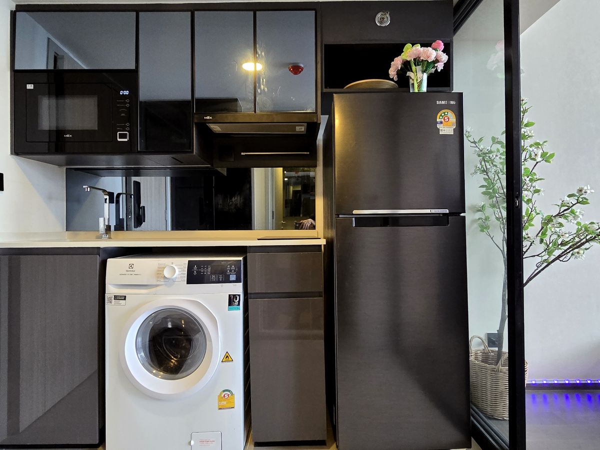 For RentCondoSiam Paragon ,Chulalongkorn,Samyan : Park Origin Chula Samyan【𝐑𝐄𝐍𝐓】🔥Luxurious and expensive design in gray-gold tones, beautiful lighting, and a calm charm🔥 Contact Line ID: @hacondo