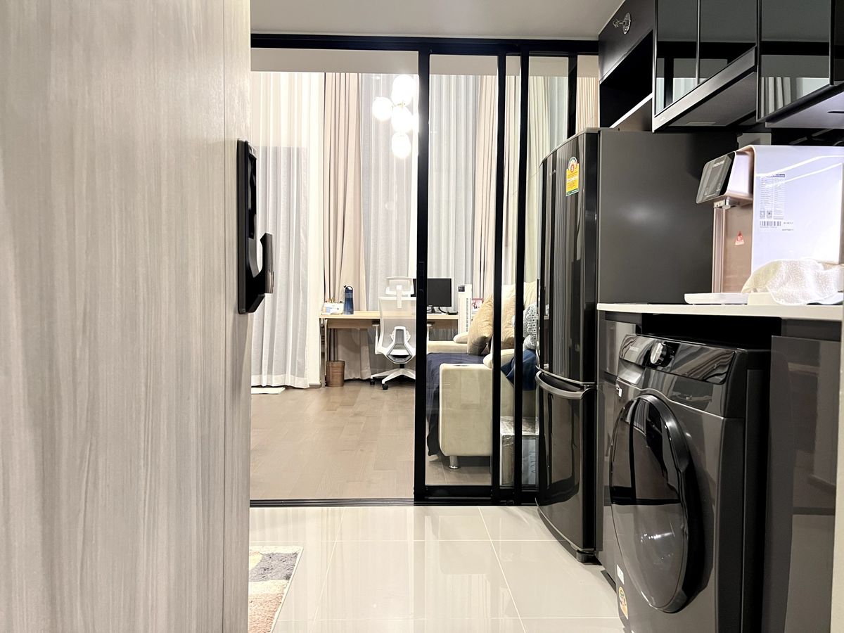 ให้เช่าคอนโดสยาม จุฬา สามย่าน : Park Origin Chula Samyan【𝐑𝐄𝐍𝐓】🔥โทนอุ่นแบบสไตล์ญี่ปุ่น เฟอร์บิ้วอินครบ อยู่แล้วโล่งสบาย🔥 ติดต่อไลน์ไอดี: @hacondo